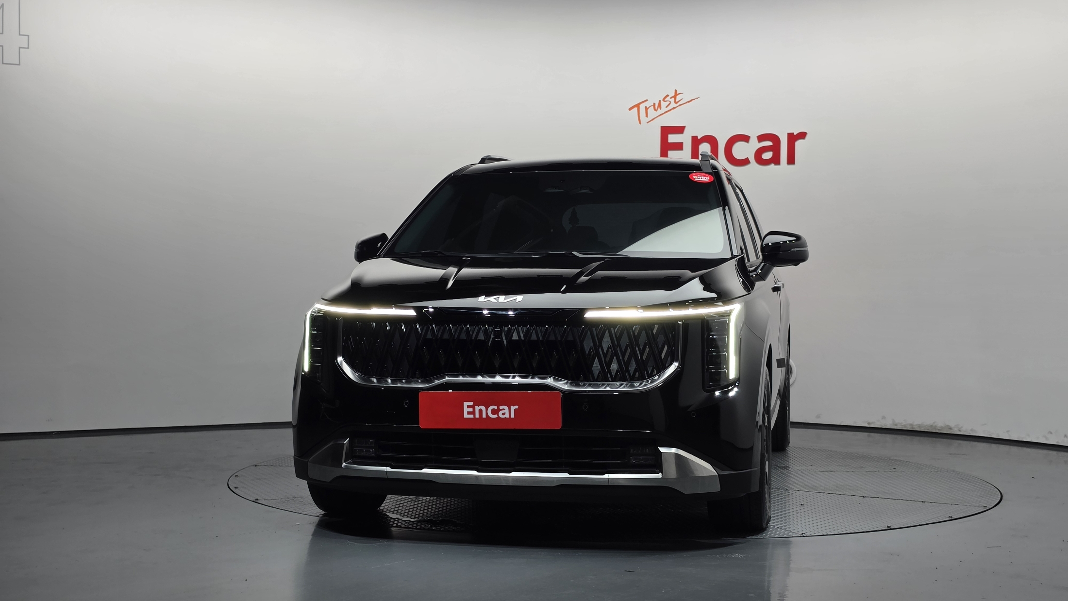 KIA CARNIVAL photo 3