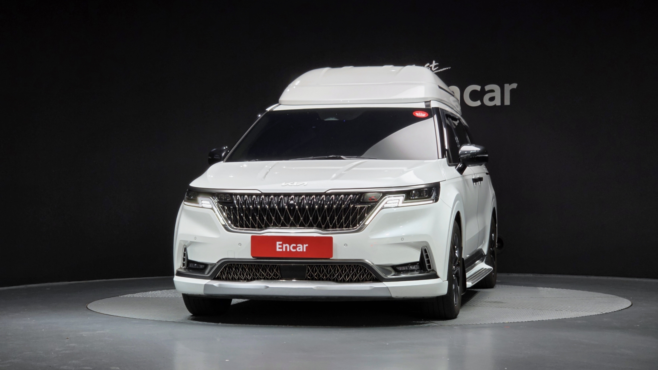 KIA CARNIVAL photo 3