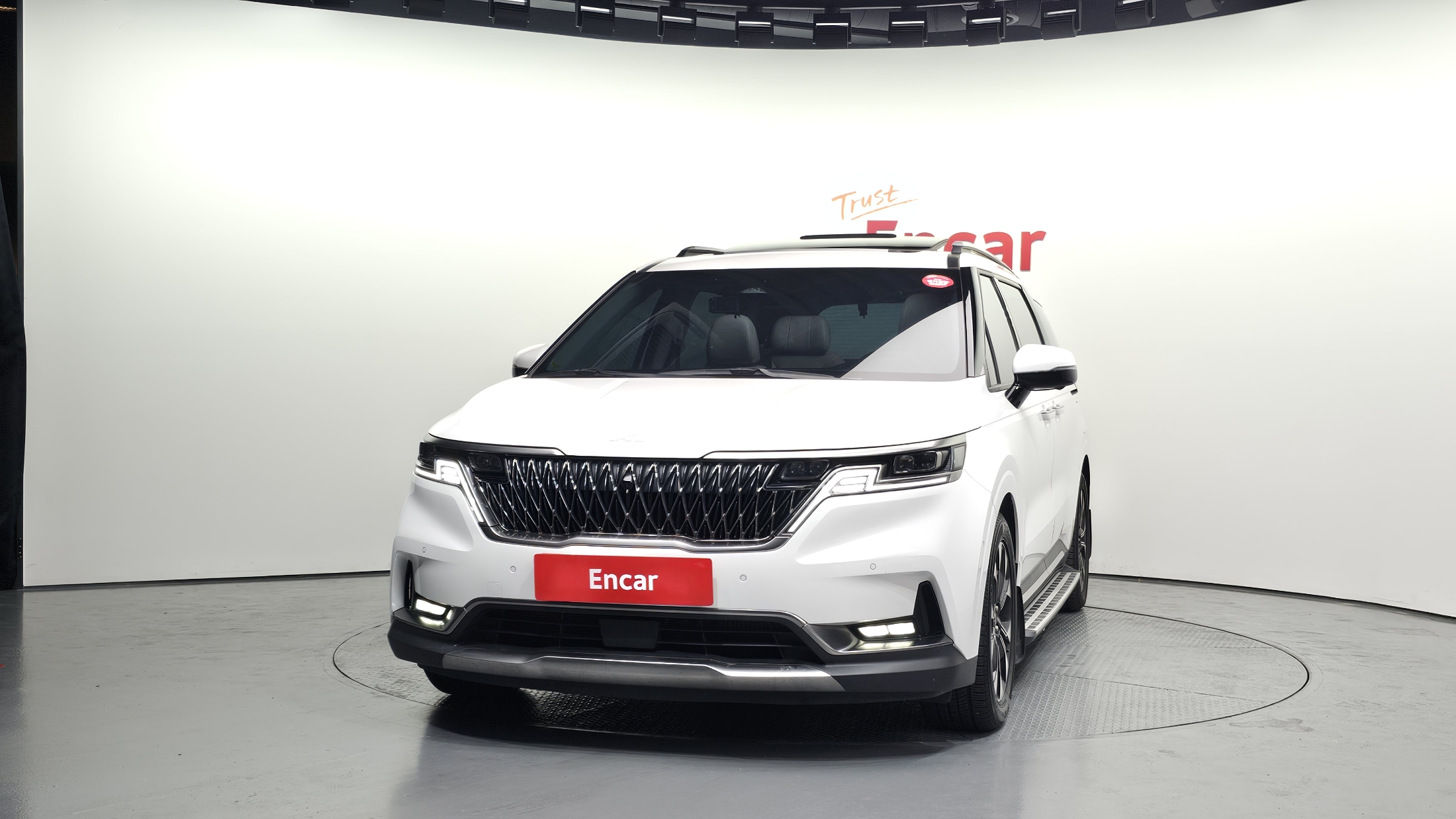 KIA CARNIVAL photo 3
