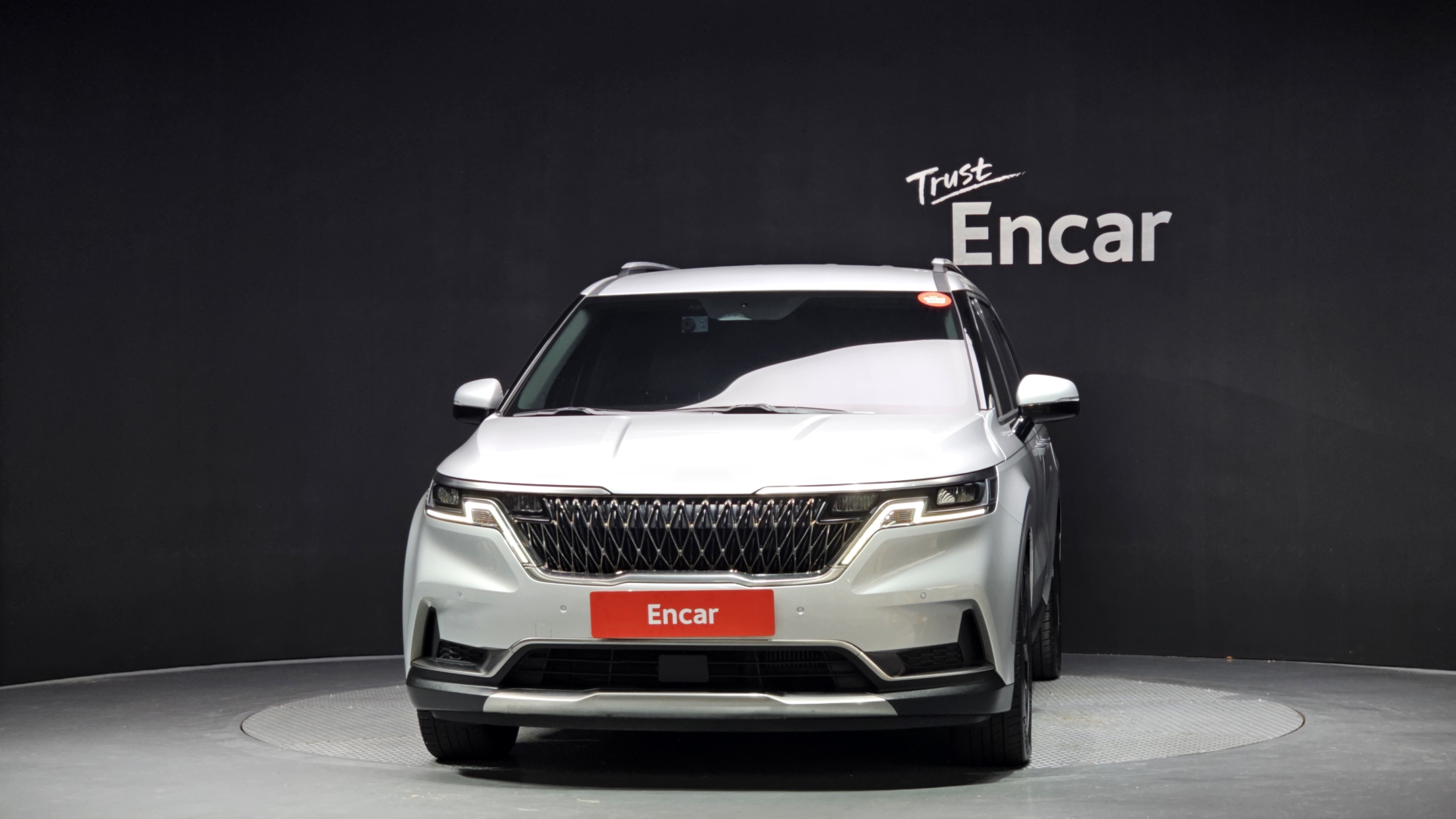 KIA CARNIVAL photo 3