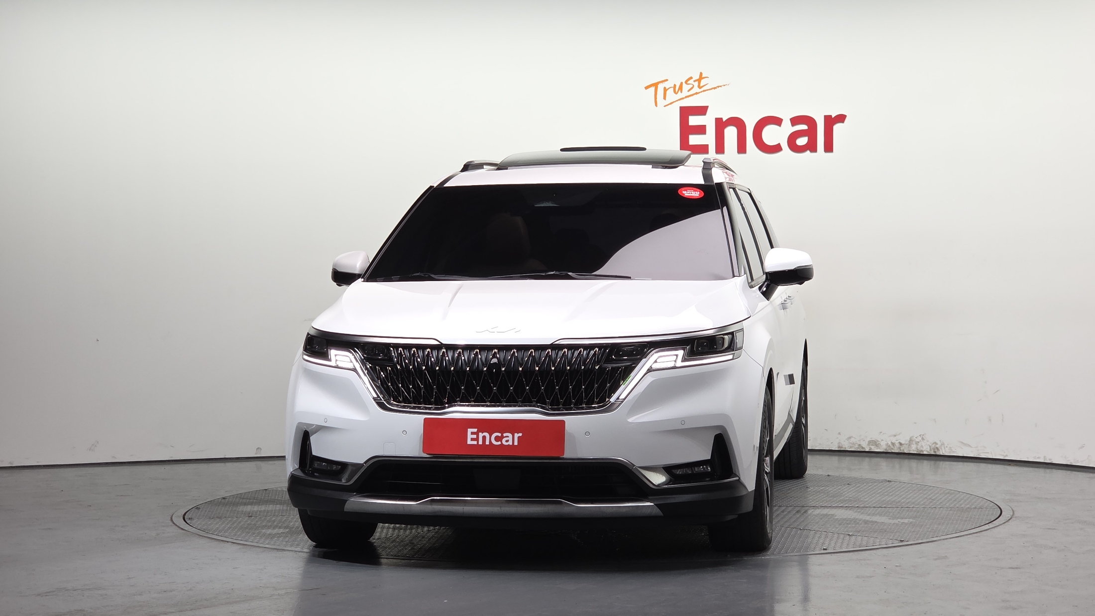 KIA CARNIVAL photo 3