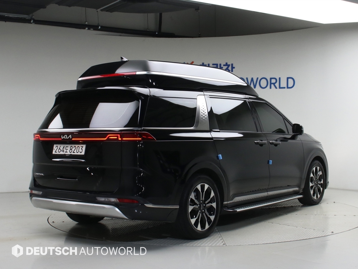 KIA CARNIVAL photo 2