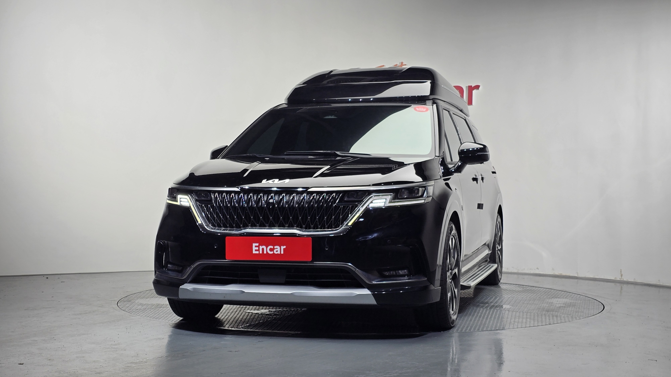 KIA CARNIVAL photo 3