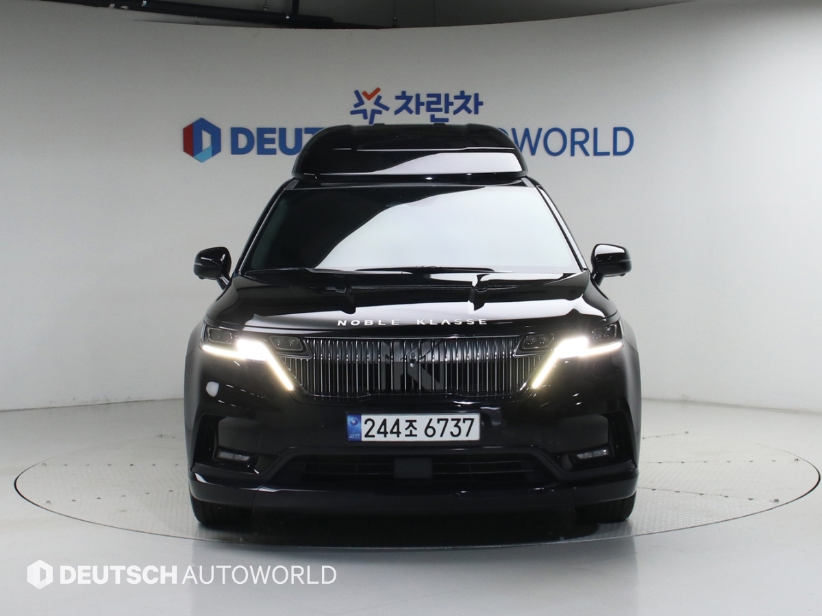 KIA CARNIVAL photo 3