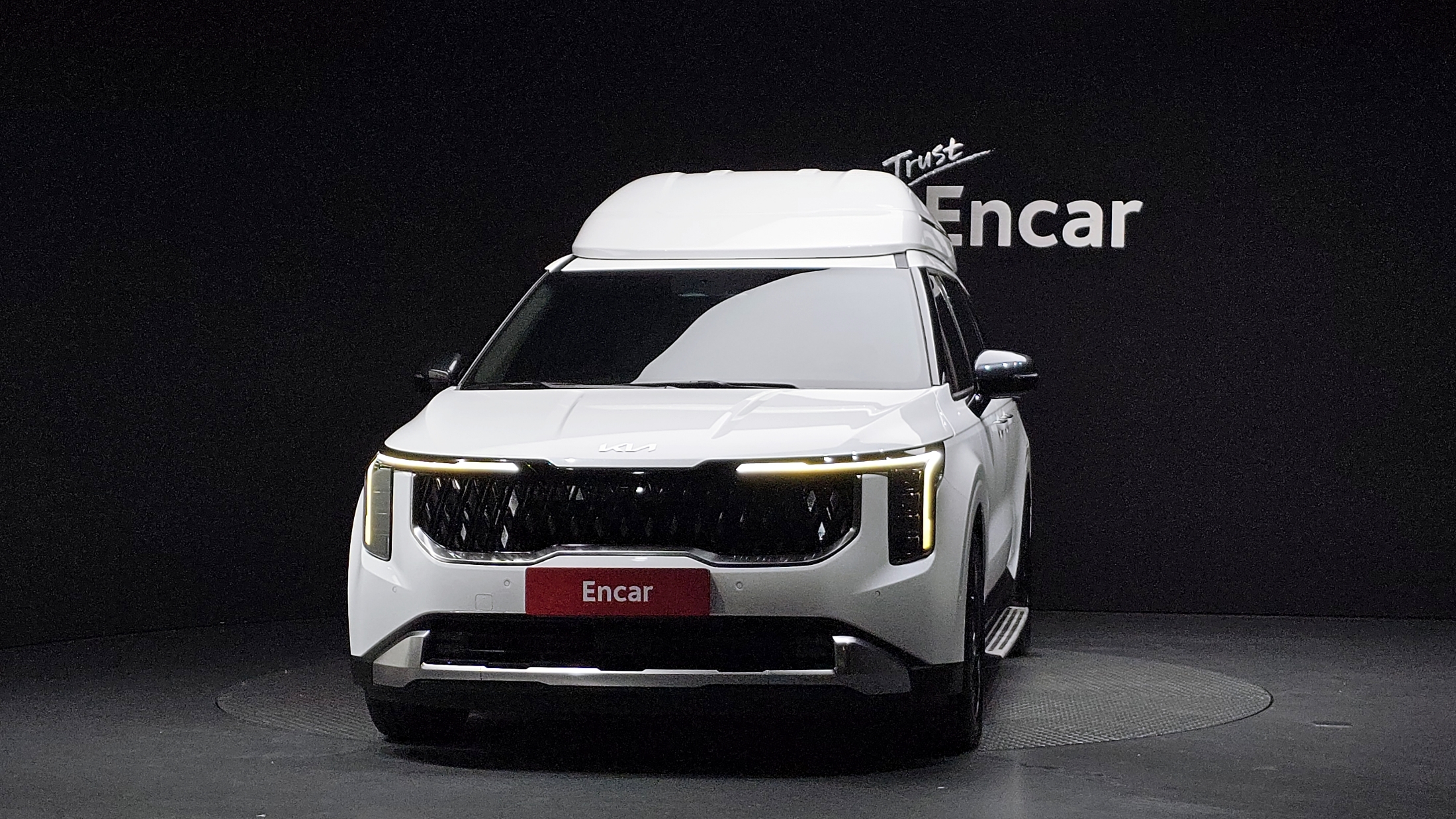 KIA CARNIVAL photo 3