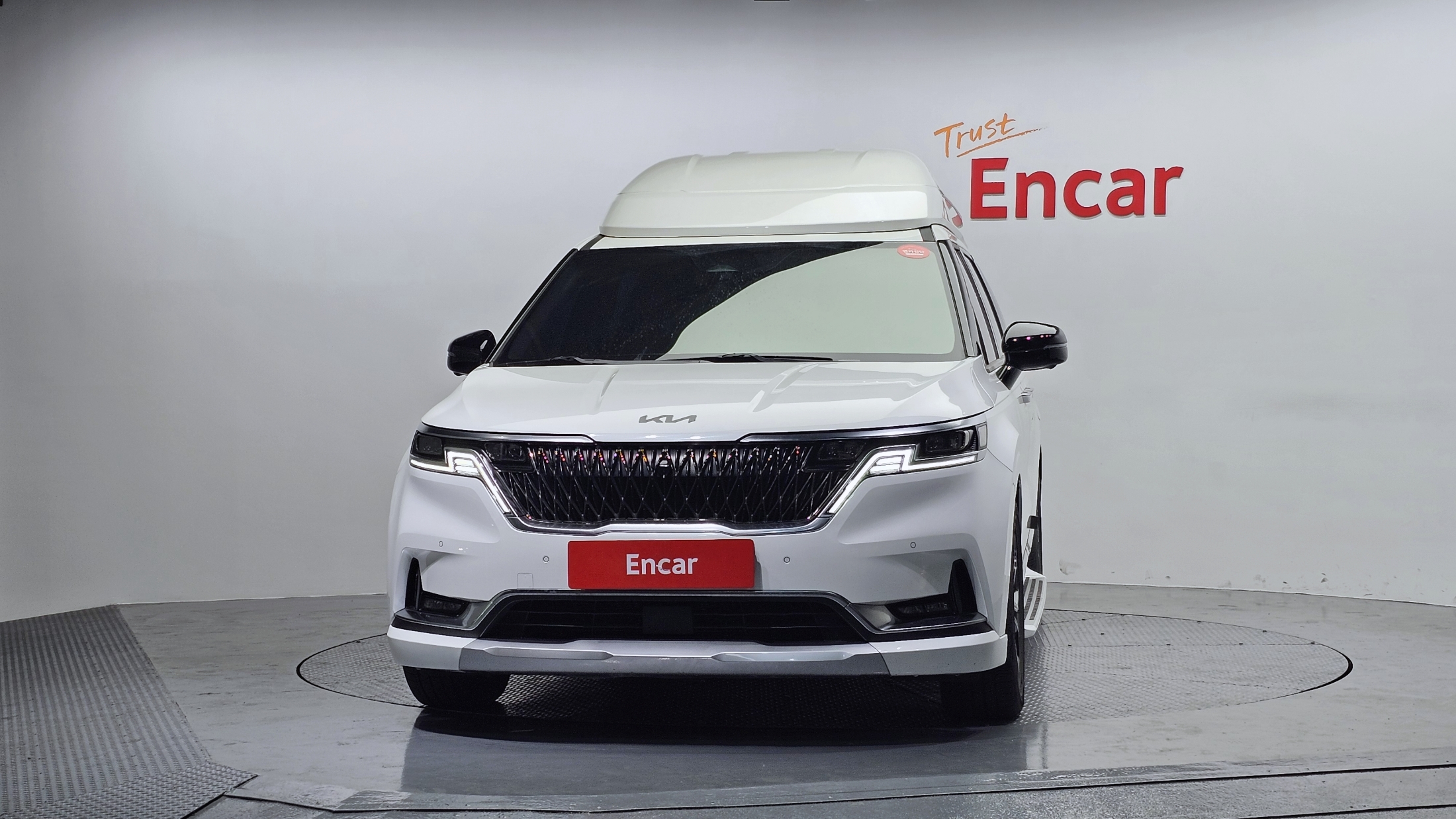 KIA CARNIVAL photo 3