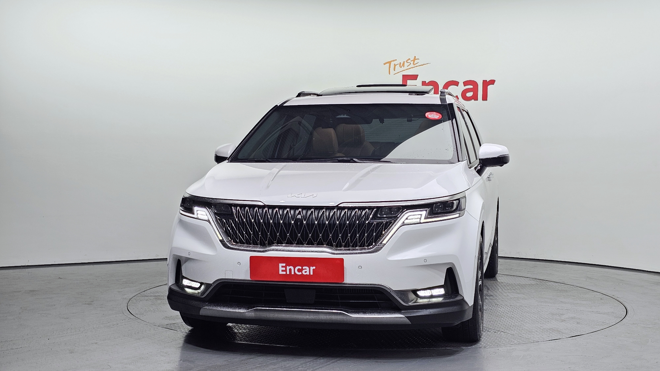 KIA CARNIVAL photo 3