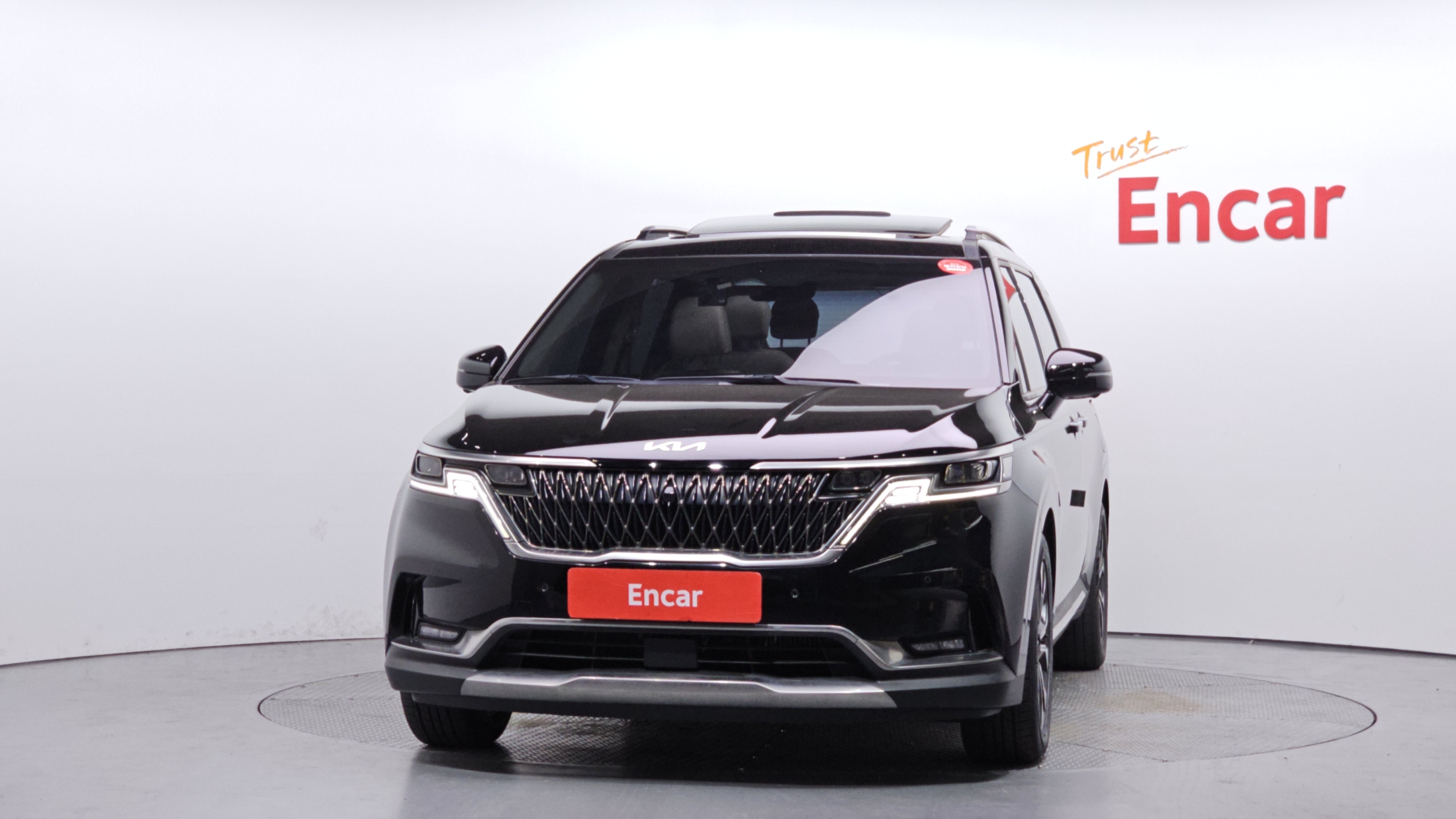 KIA CARNIVAL photo 3