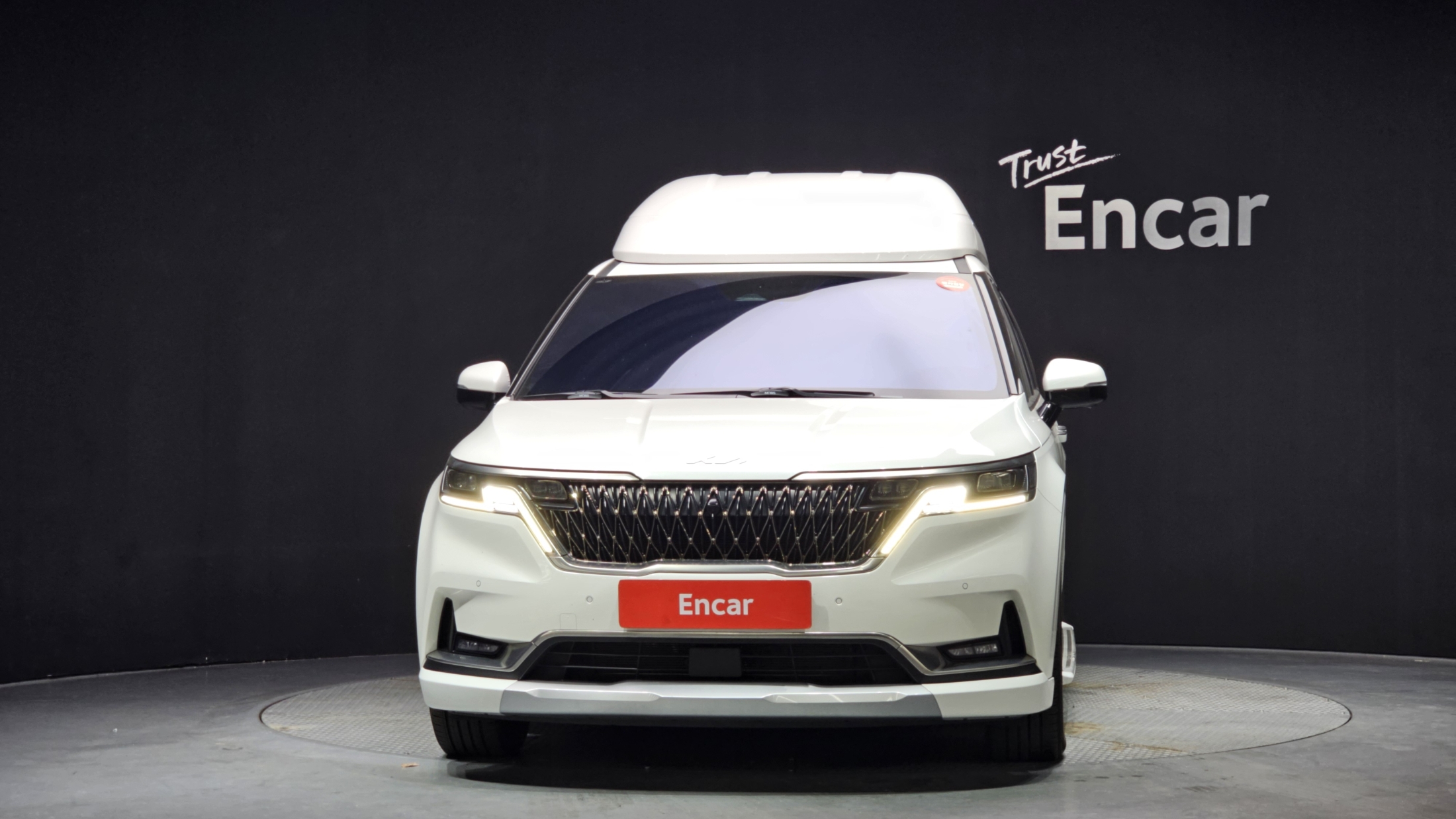 KIA CARNIVAL photo 3
