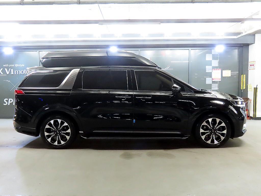 KIA CARNIVAL photo 3