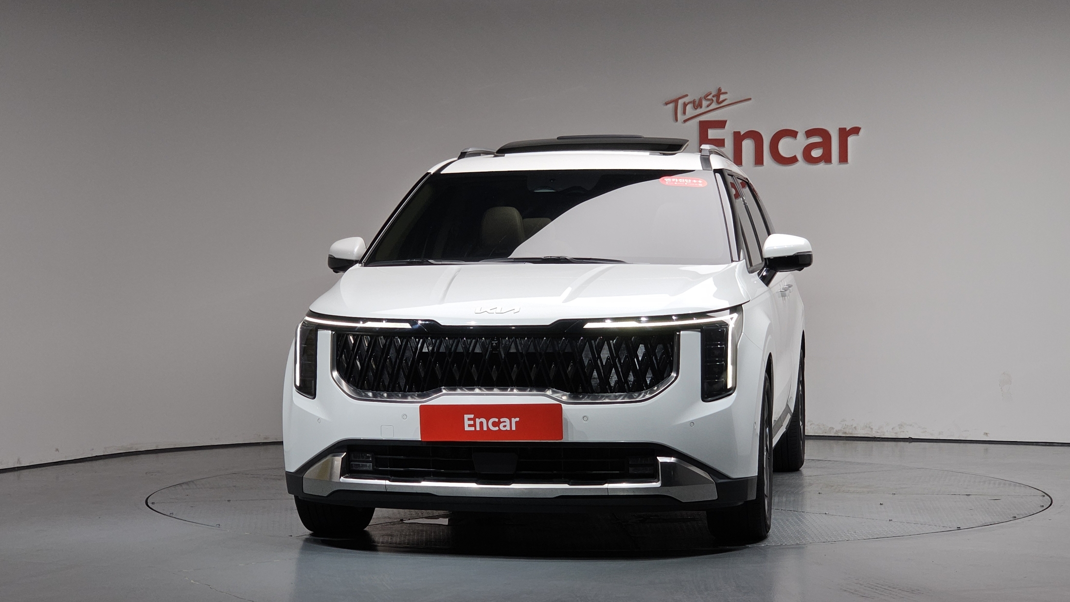 KIA CARNIVAL photo 3