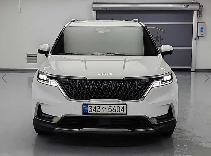 KIA CARNIVAL photo 2