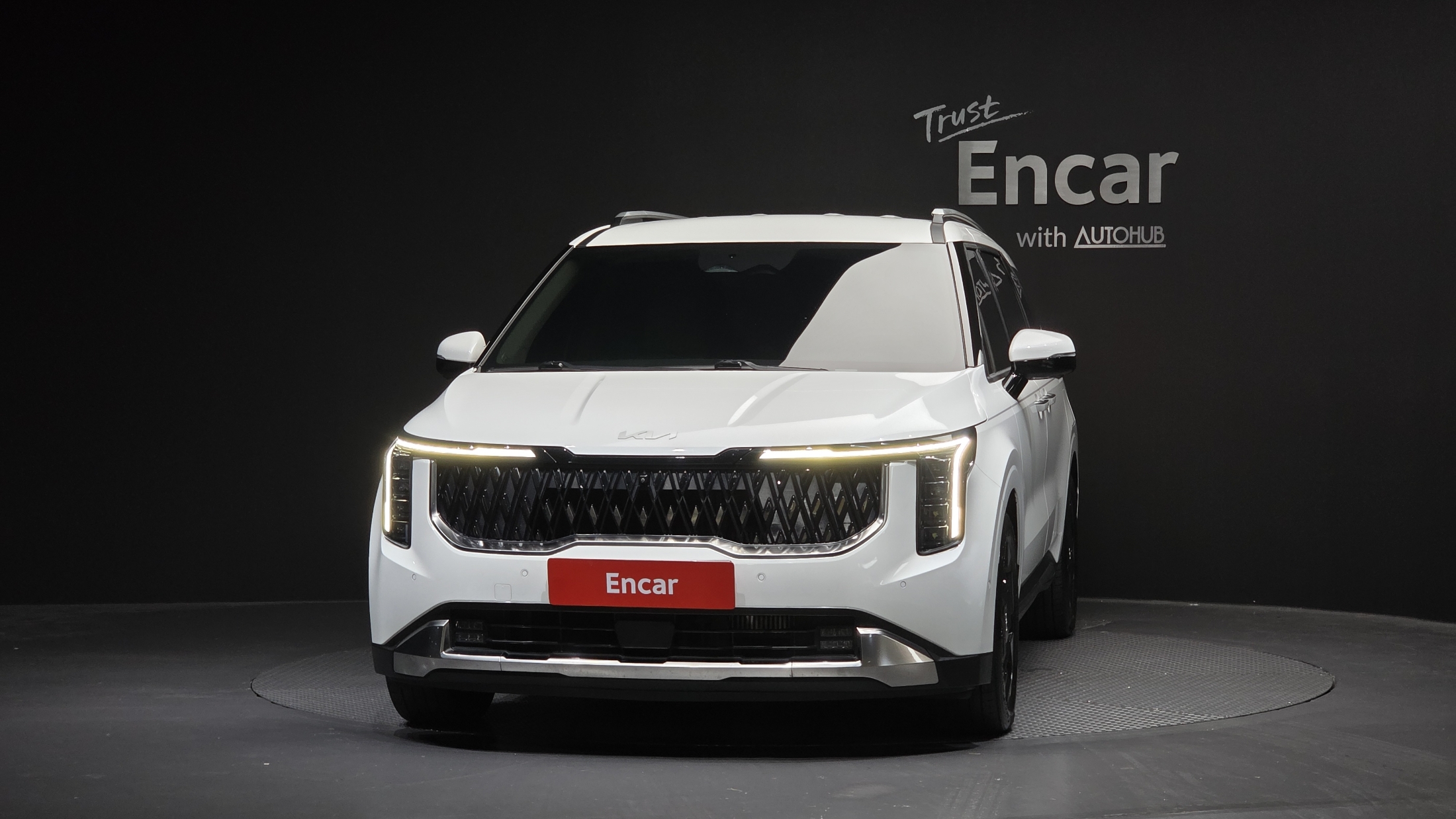 KIA CARNIVAL photo 3