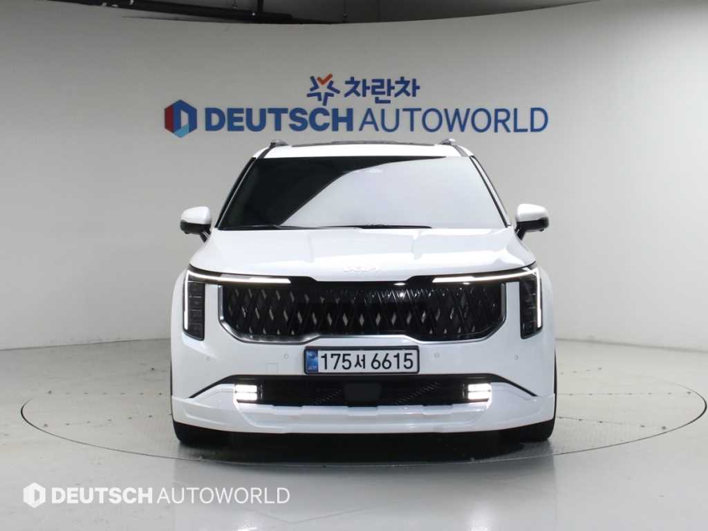 KIA CARNIVAL photo 3