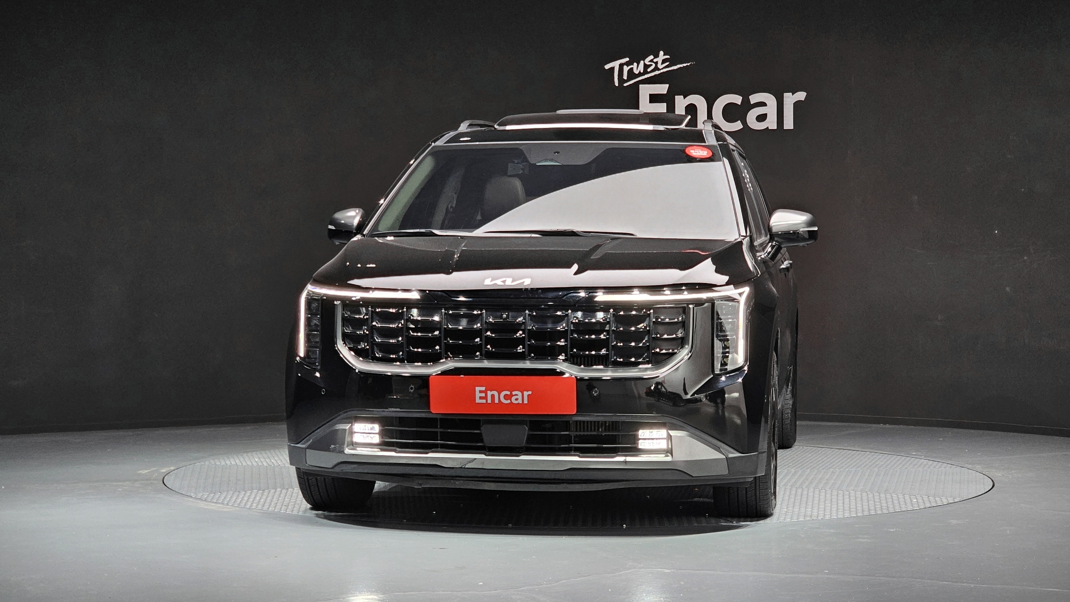 KIA CARNIVAL photo 3