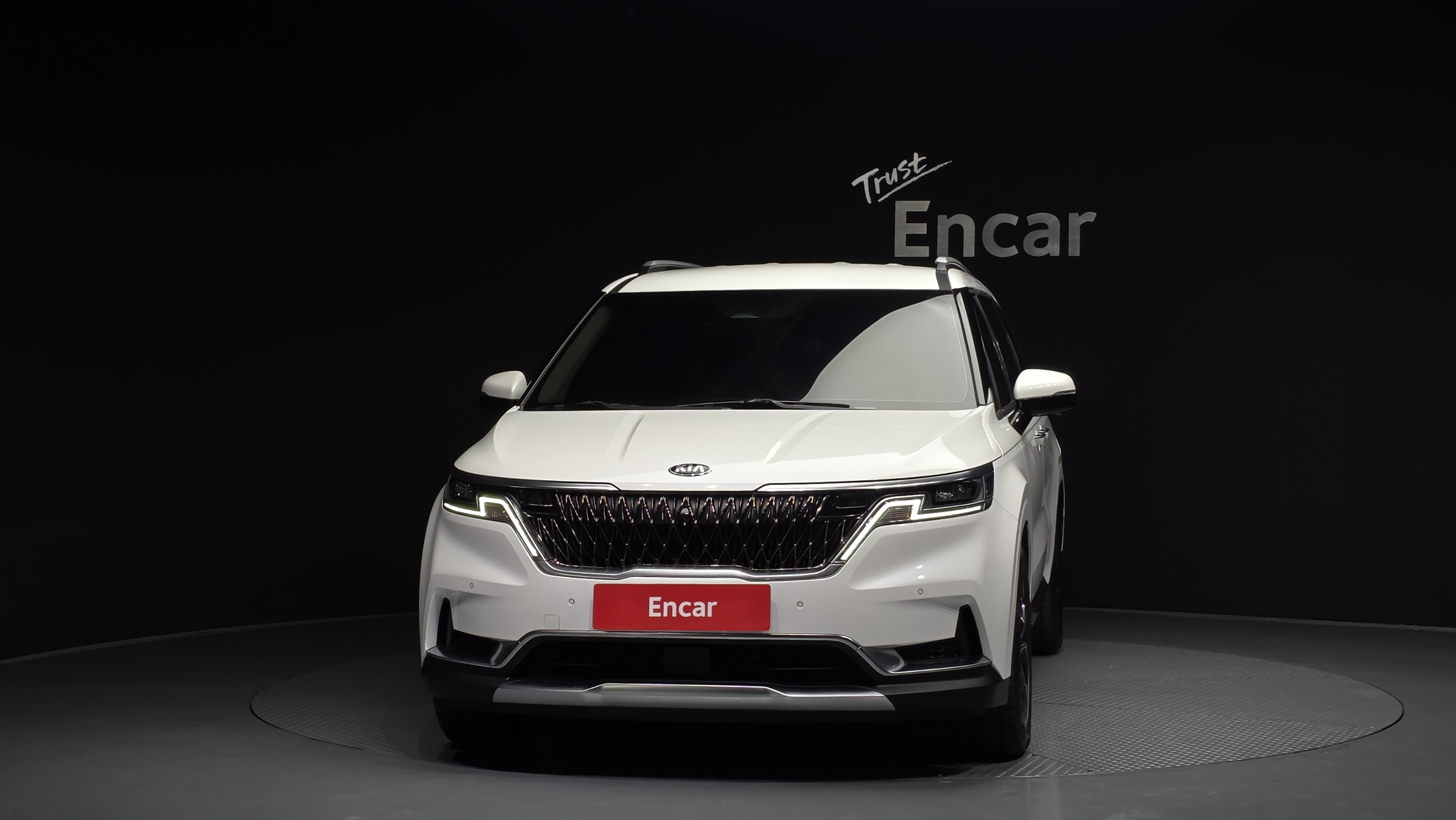 KIA CARNIVAL photo 3