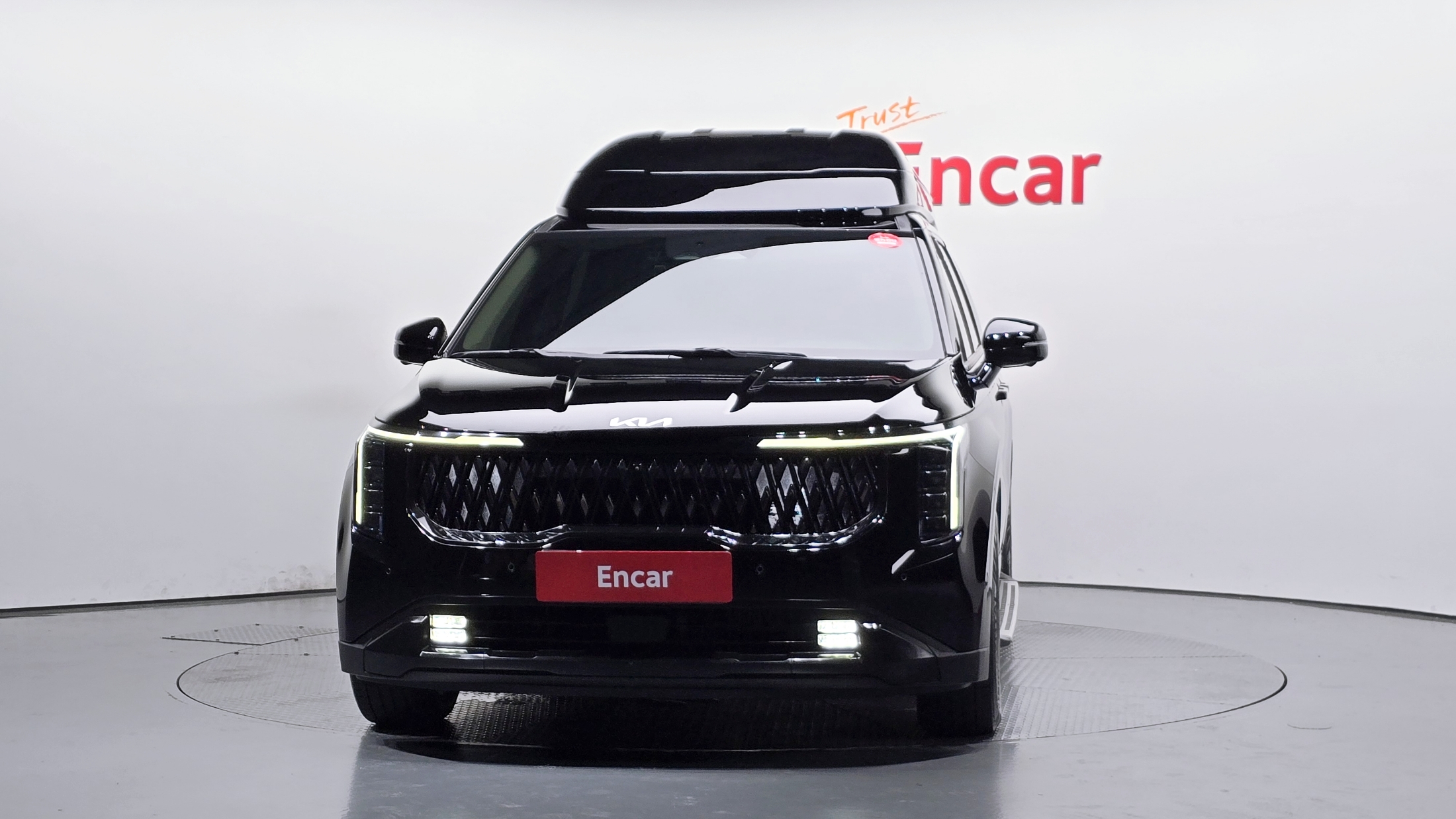 KIA CARNIVAL photo 3