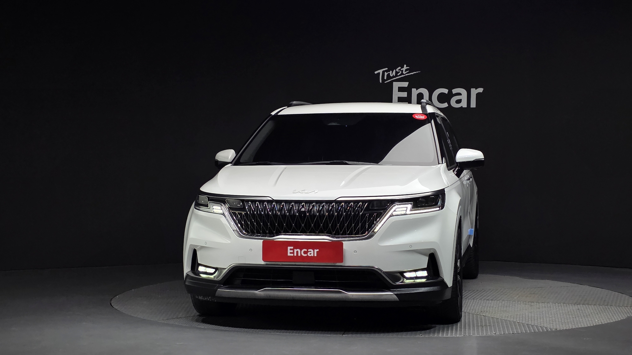 KIA CARNIVAL photo 3