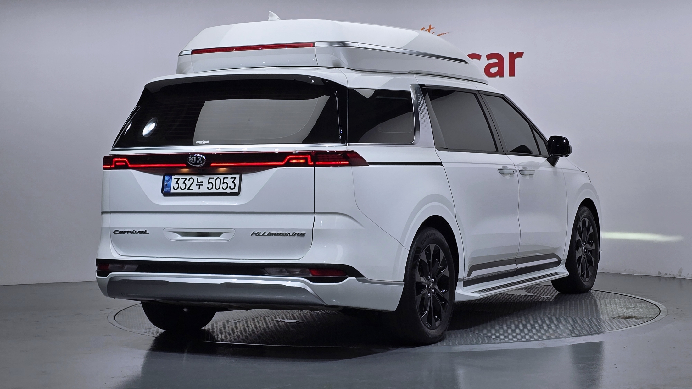 KIA CARNIVAL photo 2