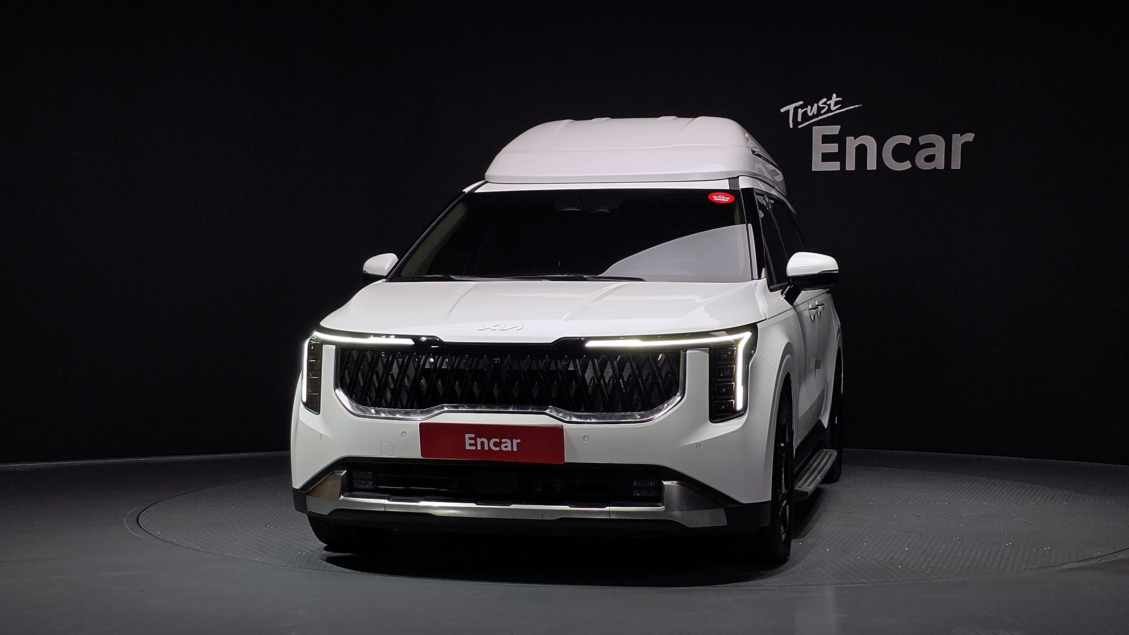 KIA CARNIVAL photo 3