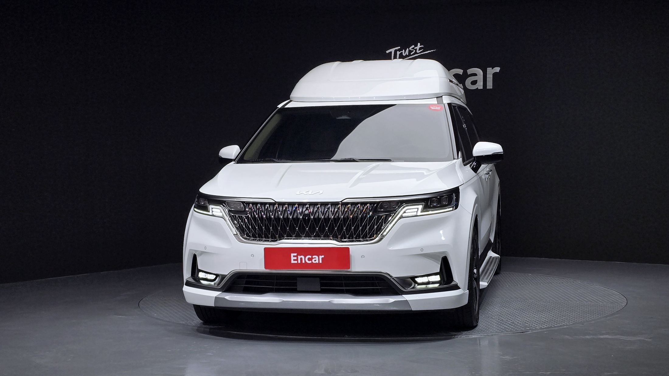 KIA CARNIVAL photo 3