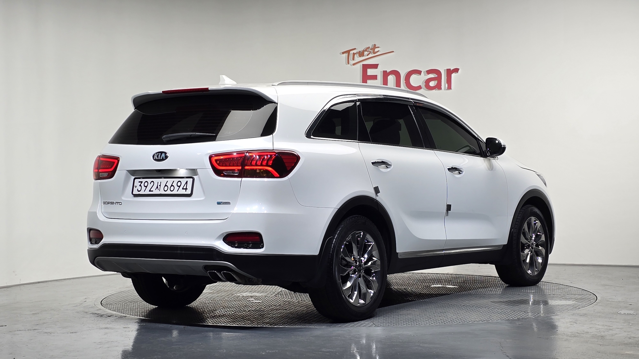 KIA SORENTO photo 2