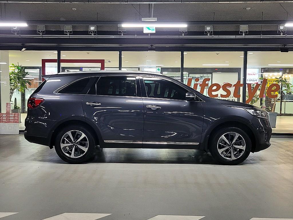 KIA SORENTO photo 3