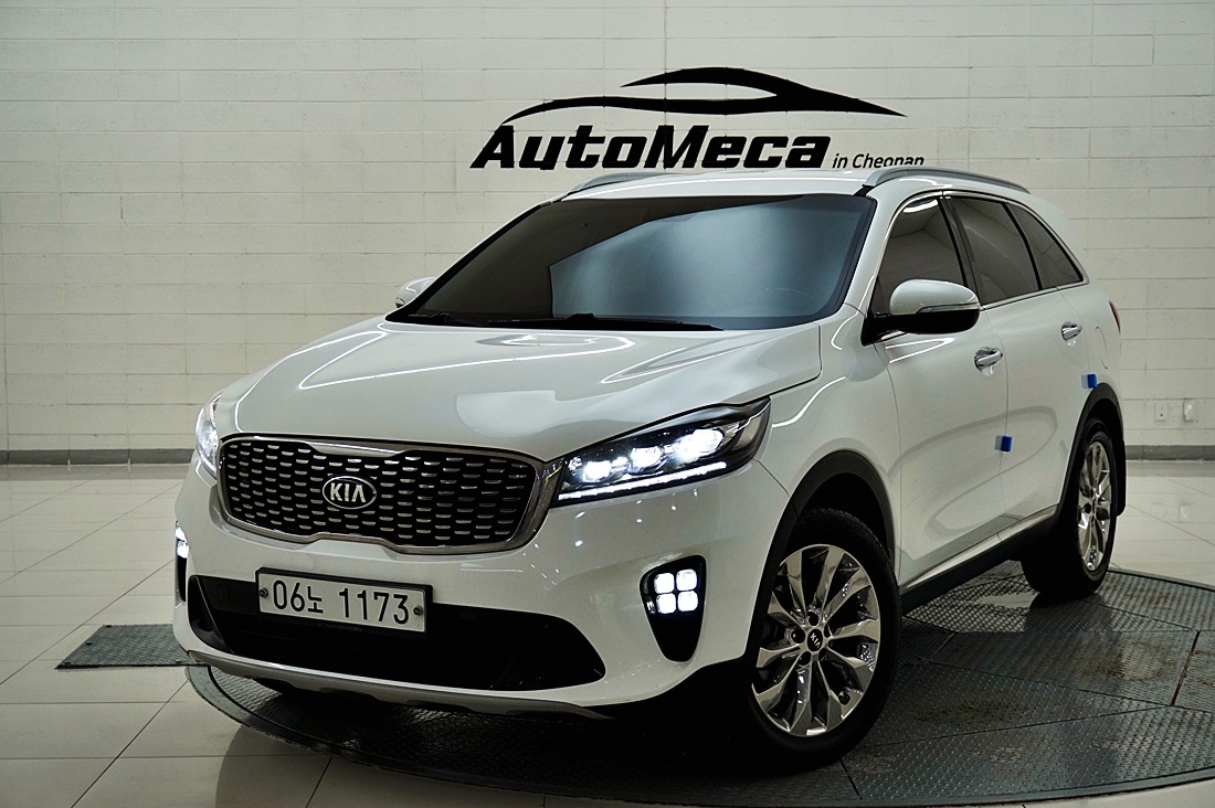 KIA SORENTO photo 2