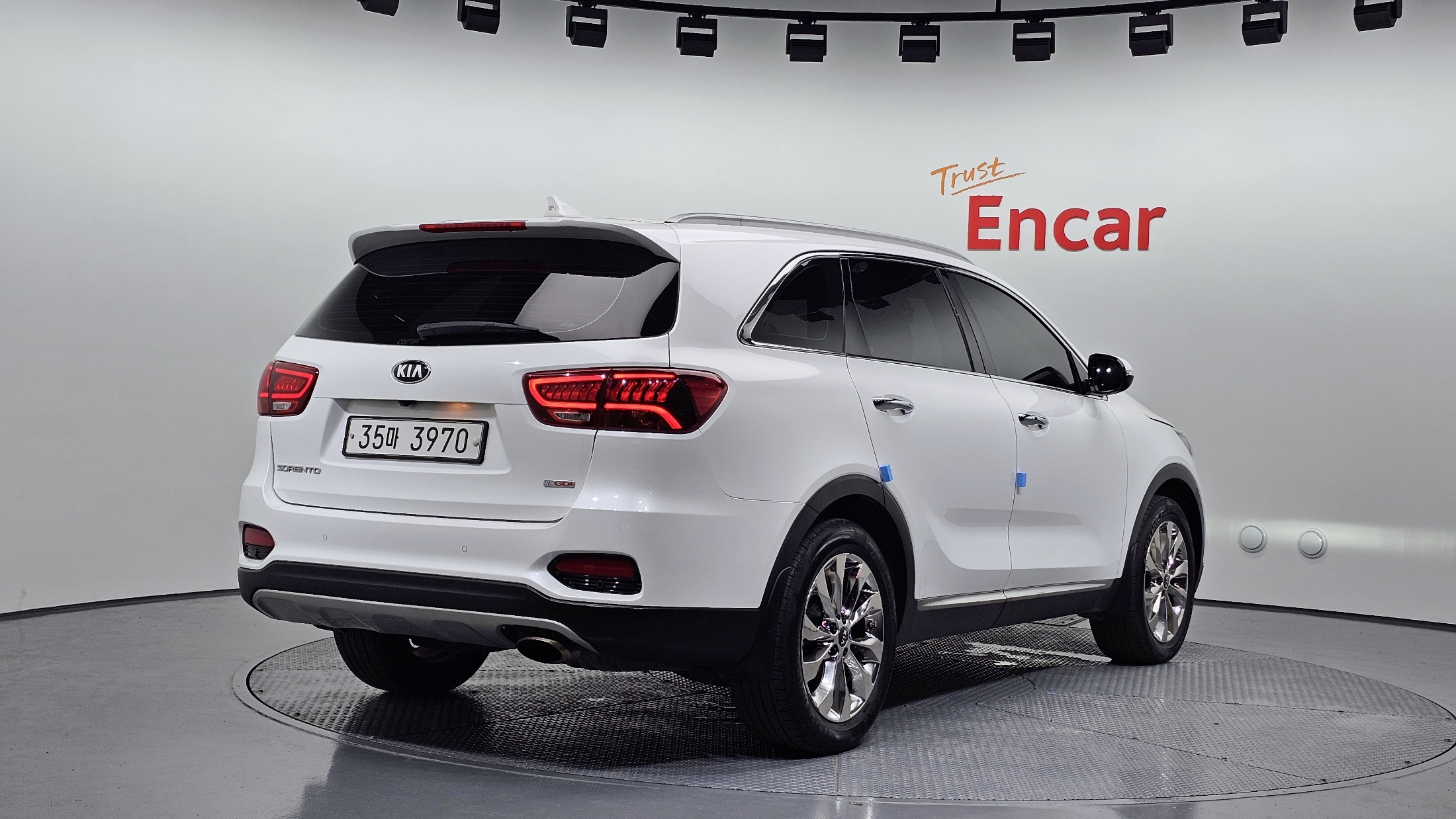 KIA SORENTO photo 2