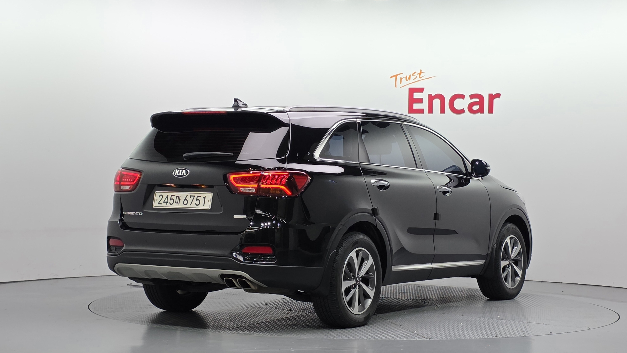 KIA SORENTO photo 2