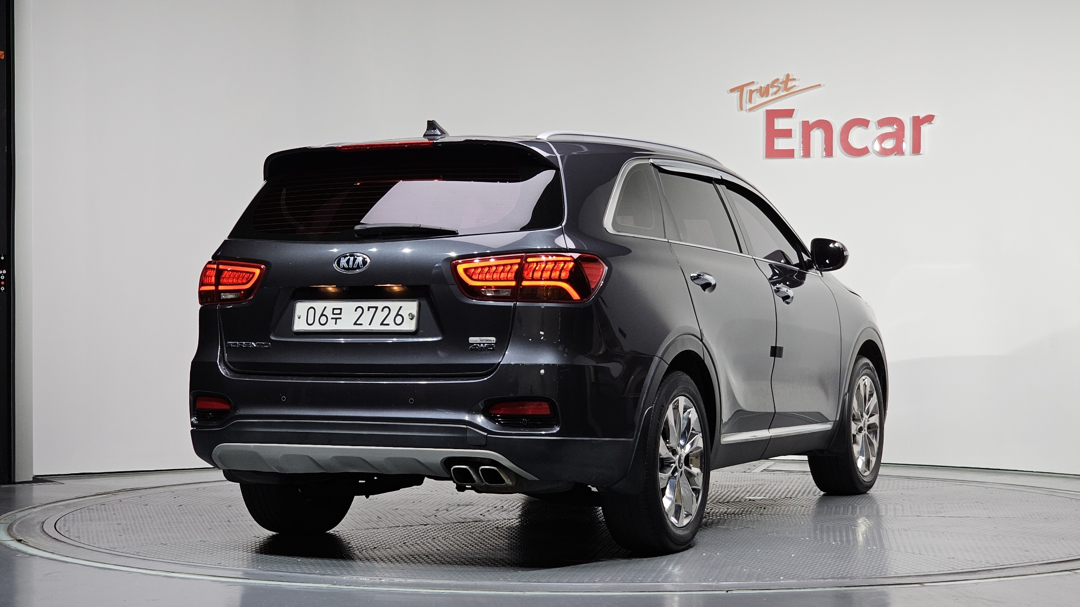 KIA SORENTO photo 2