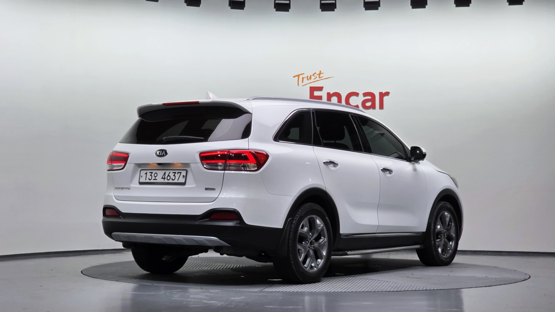 KIA SORENTO photo 2