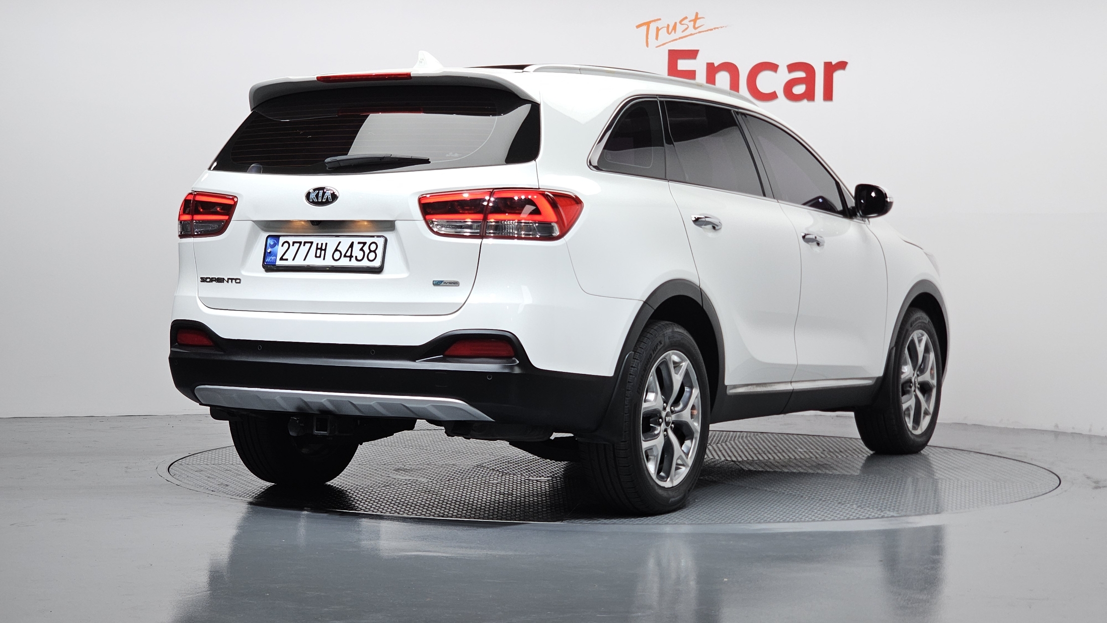 KIA SORENTO photo 2