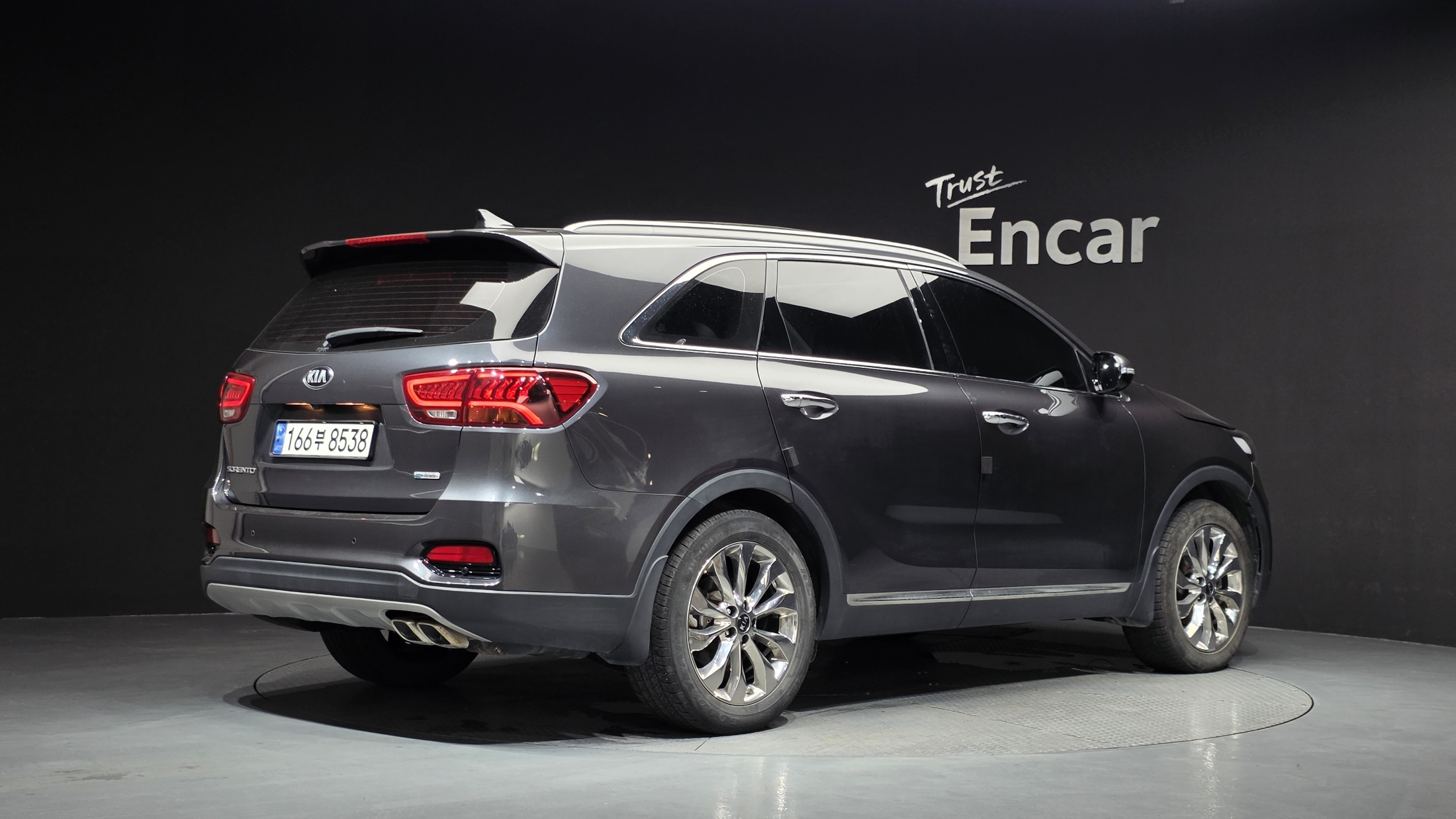 KIA SORENTO photo 2