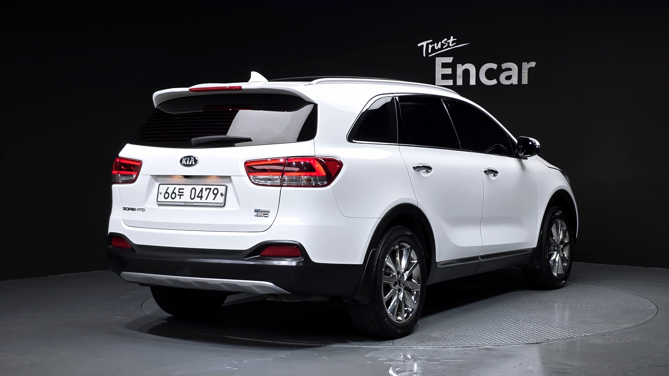 KIA SORENTO photo 2