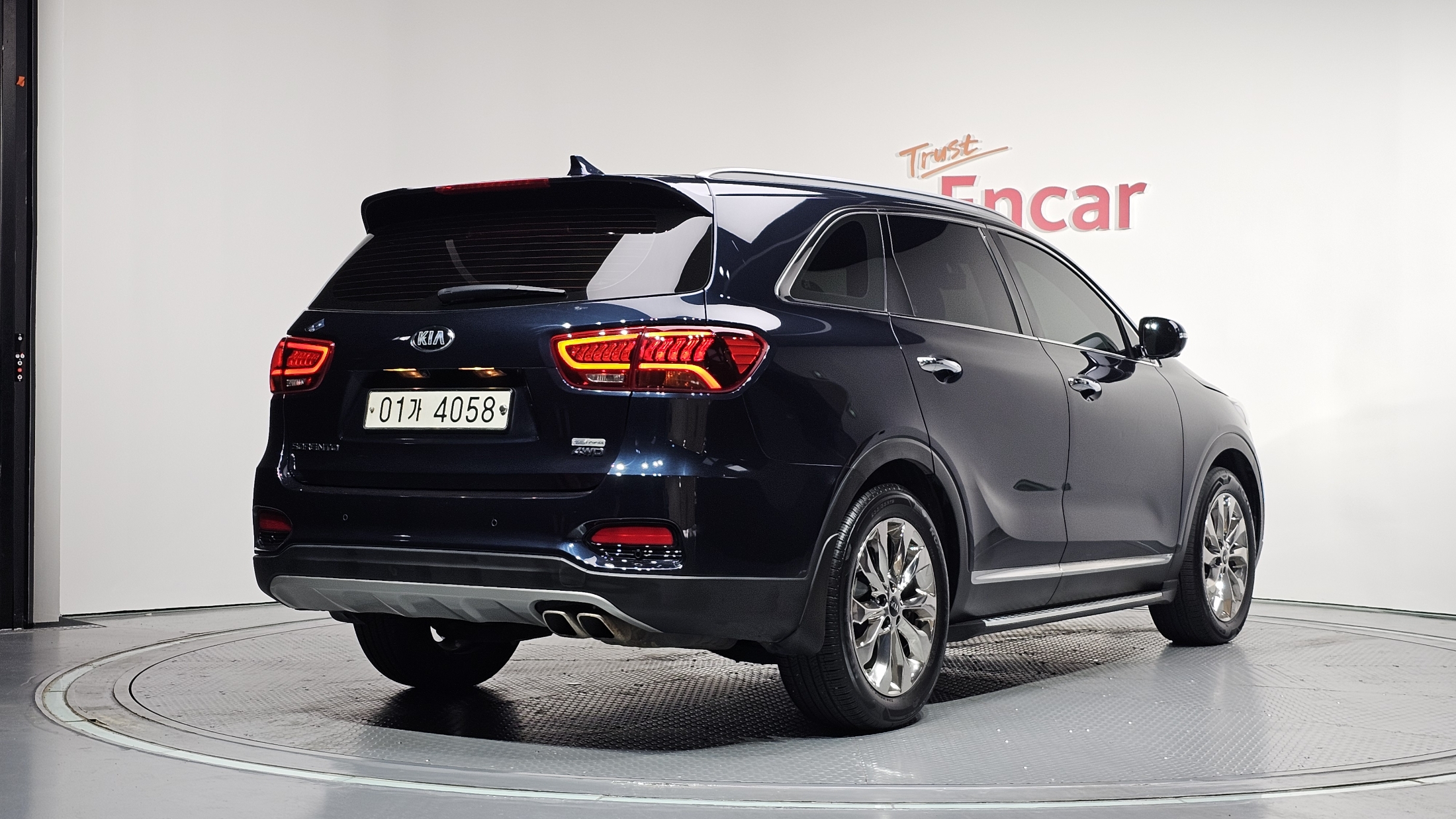 KIA SORENTO photo 2