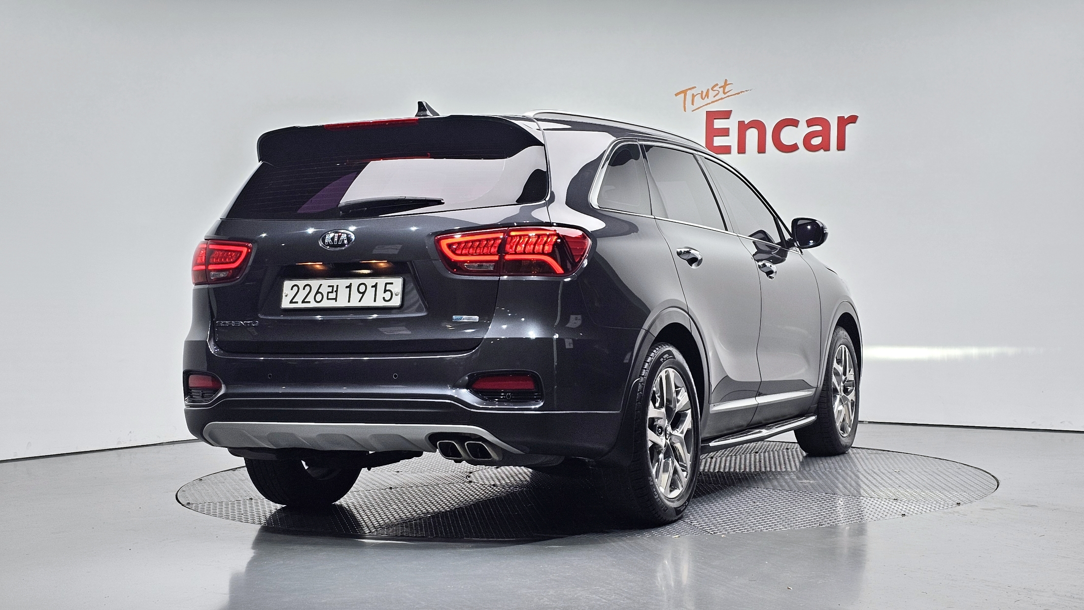 KIA SORENTO photo 2