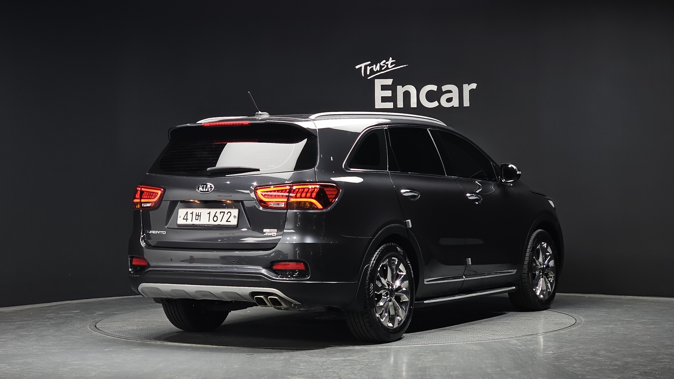 KIA SORENTO photo 2
