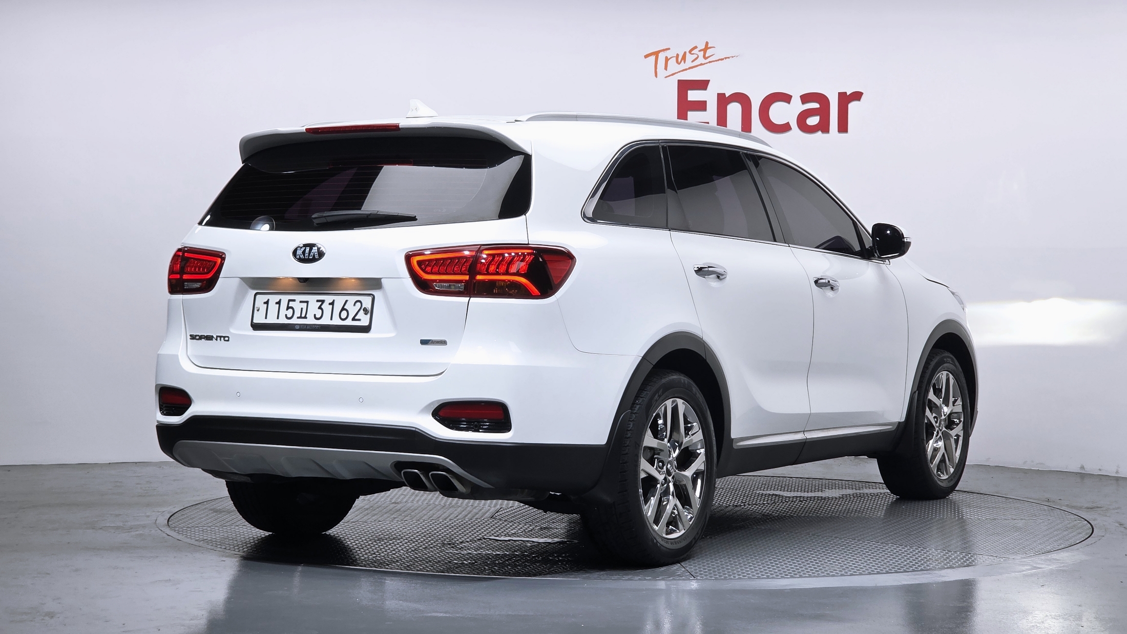 KIA SORENTO photo 2