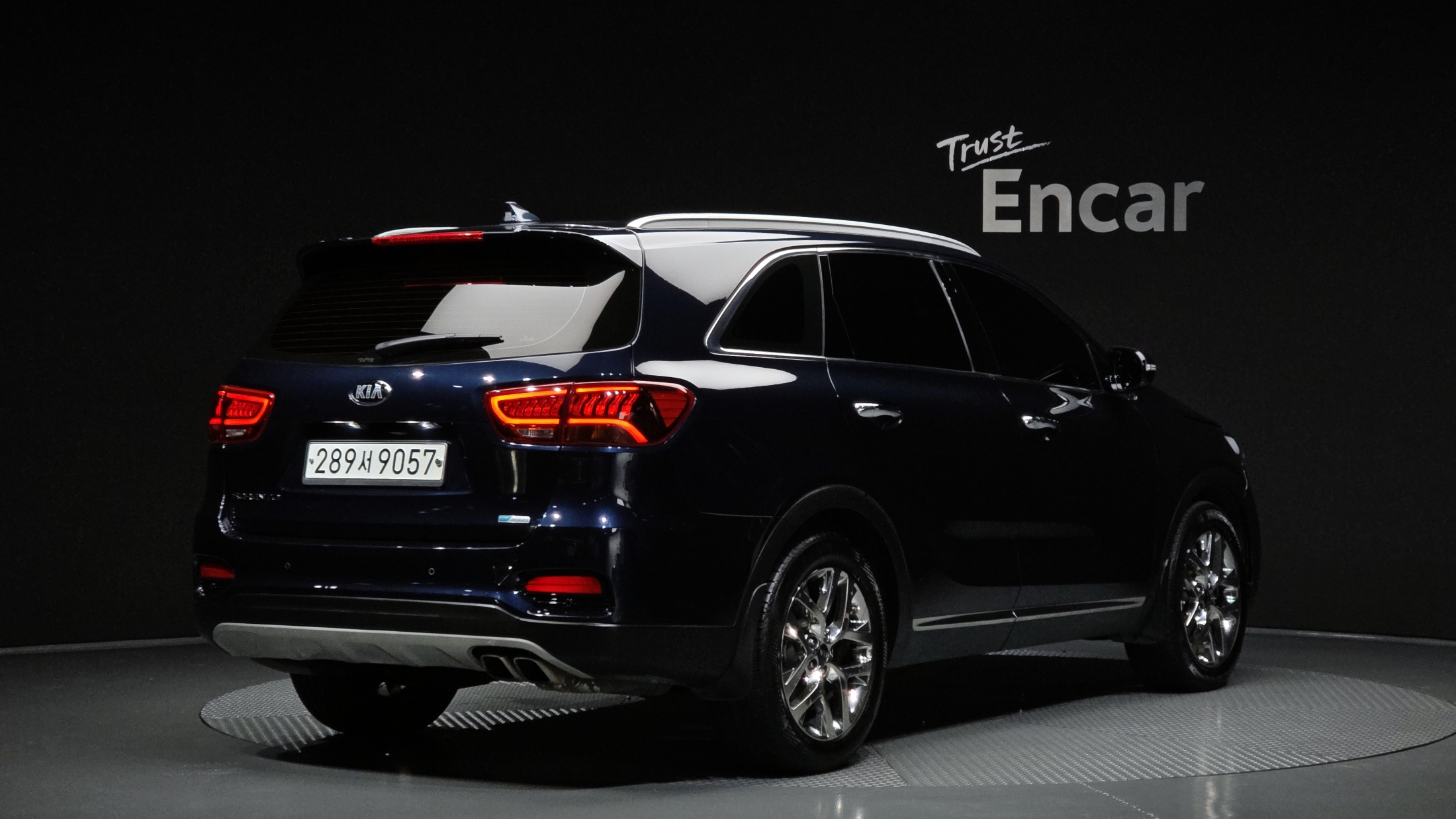 KIA SORENTO photo 2