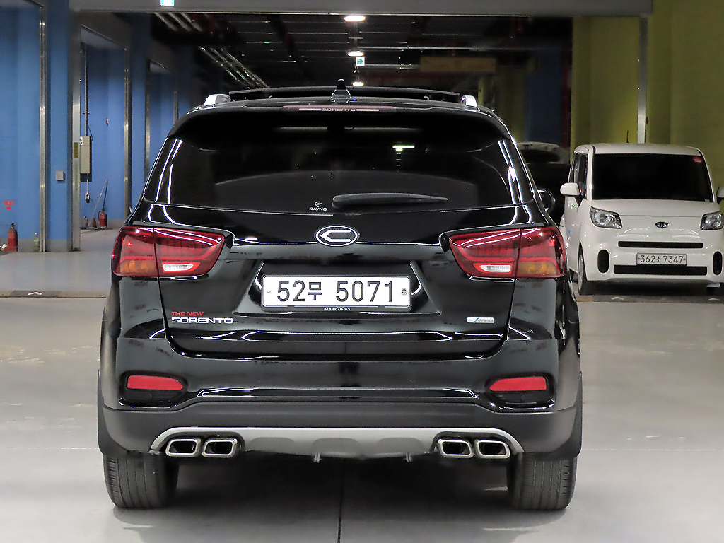 KIA SORENTO photo 2