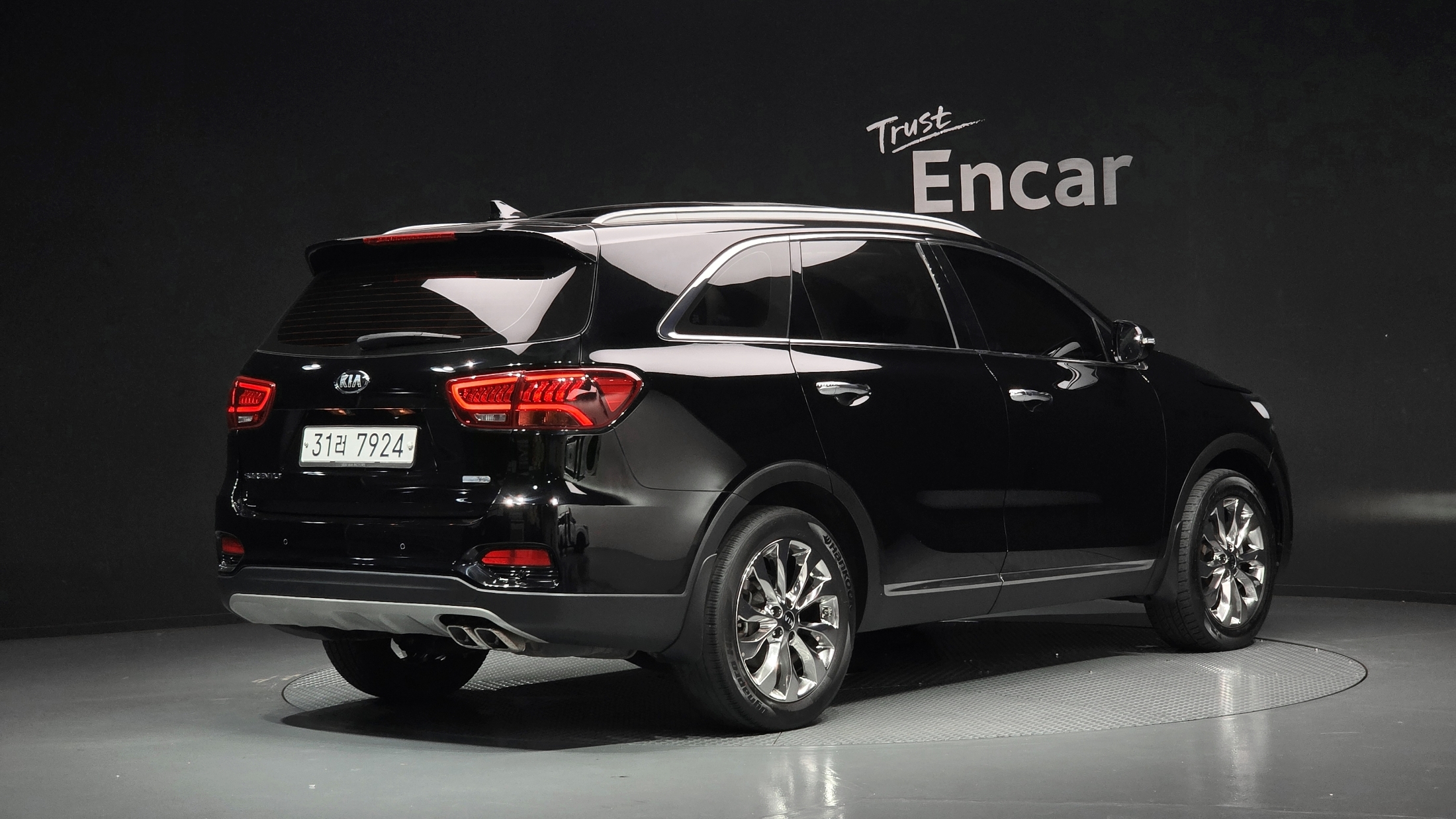 KIA SORENTO photo 2