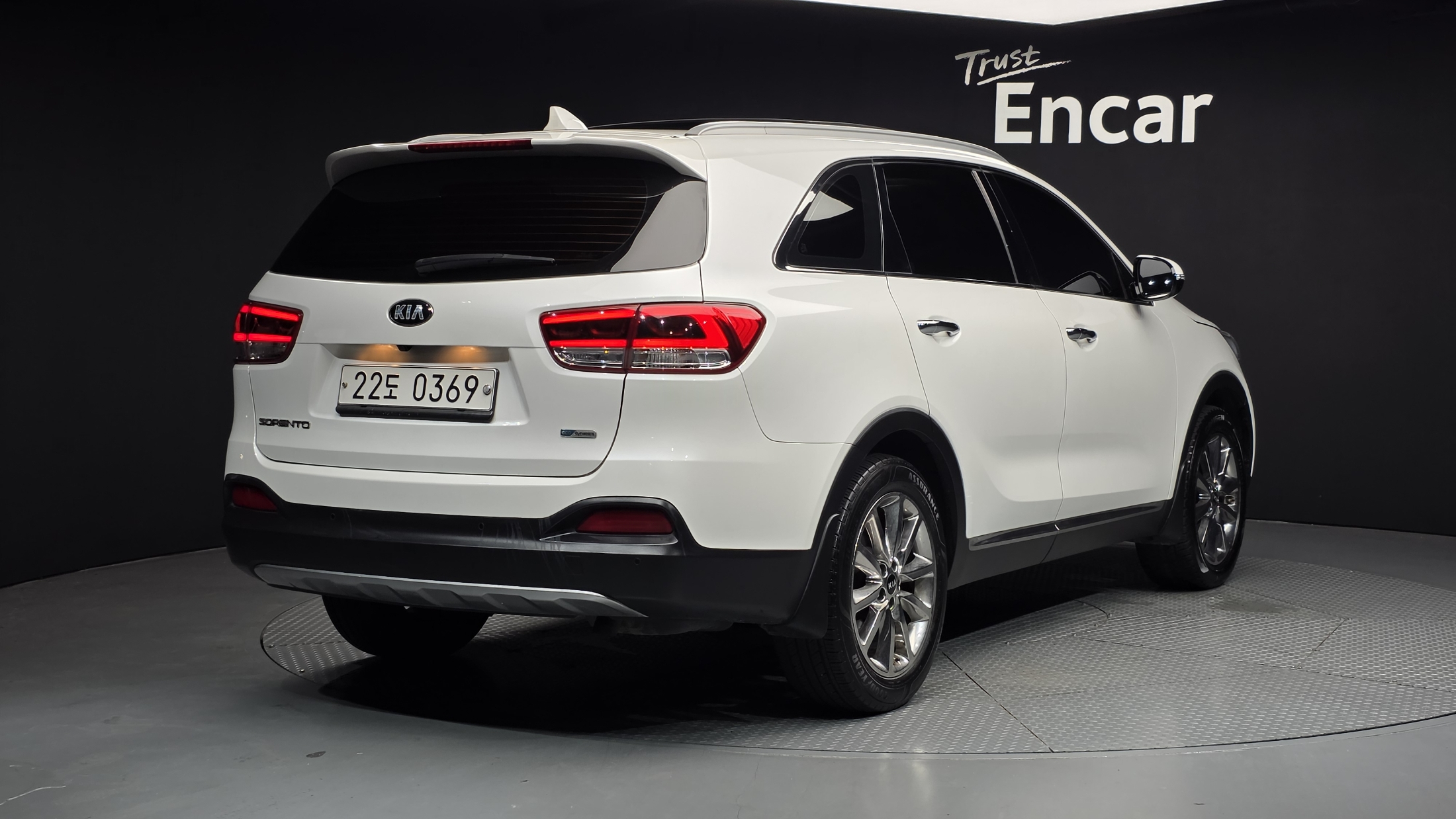 KIA SORENTO photo 2