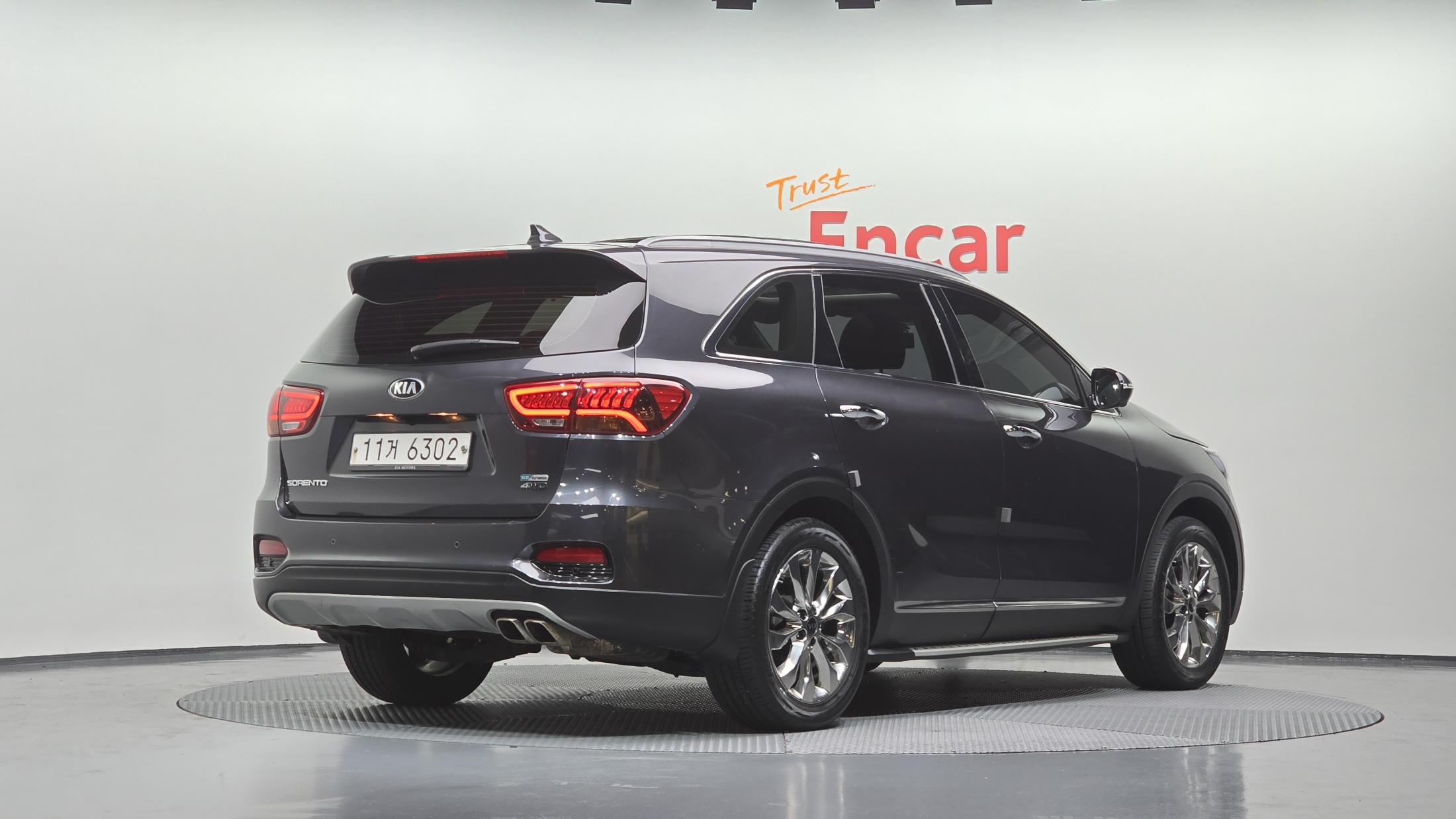 KIA SORENTO photo 2