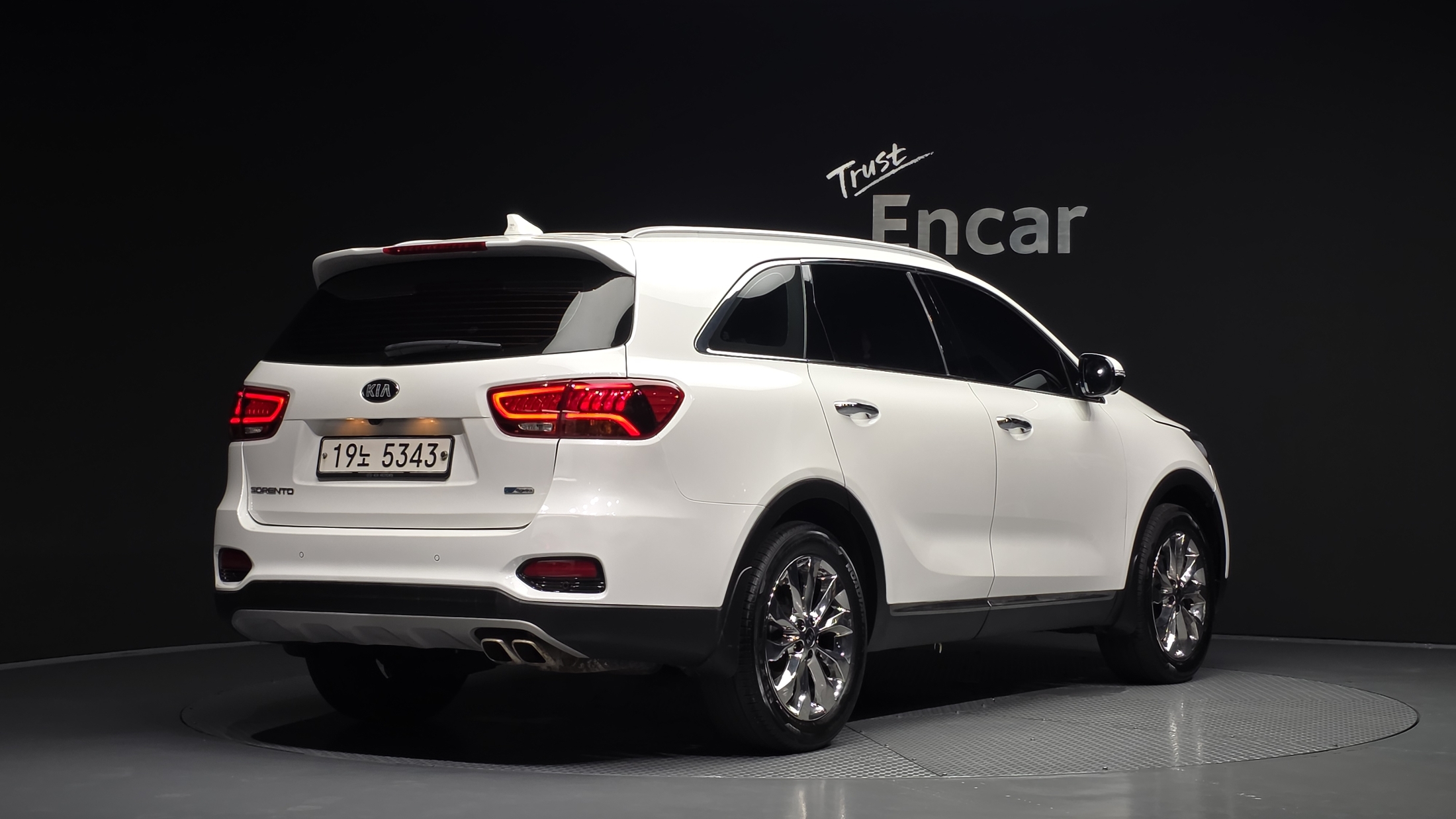 KIA SORENTO photo 2