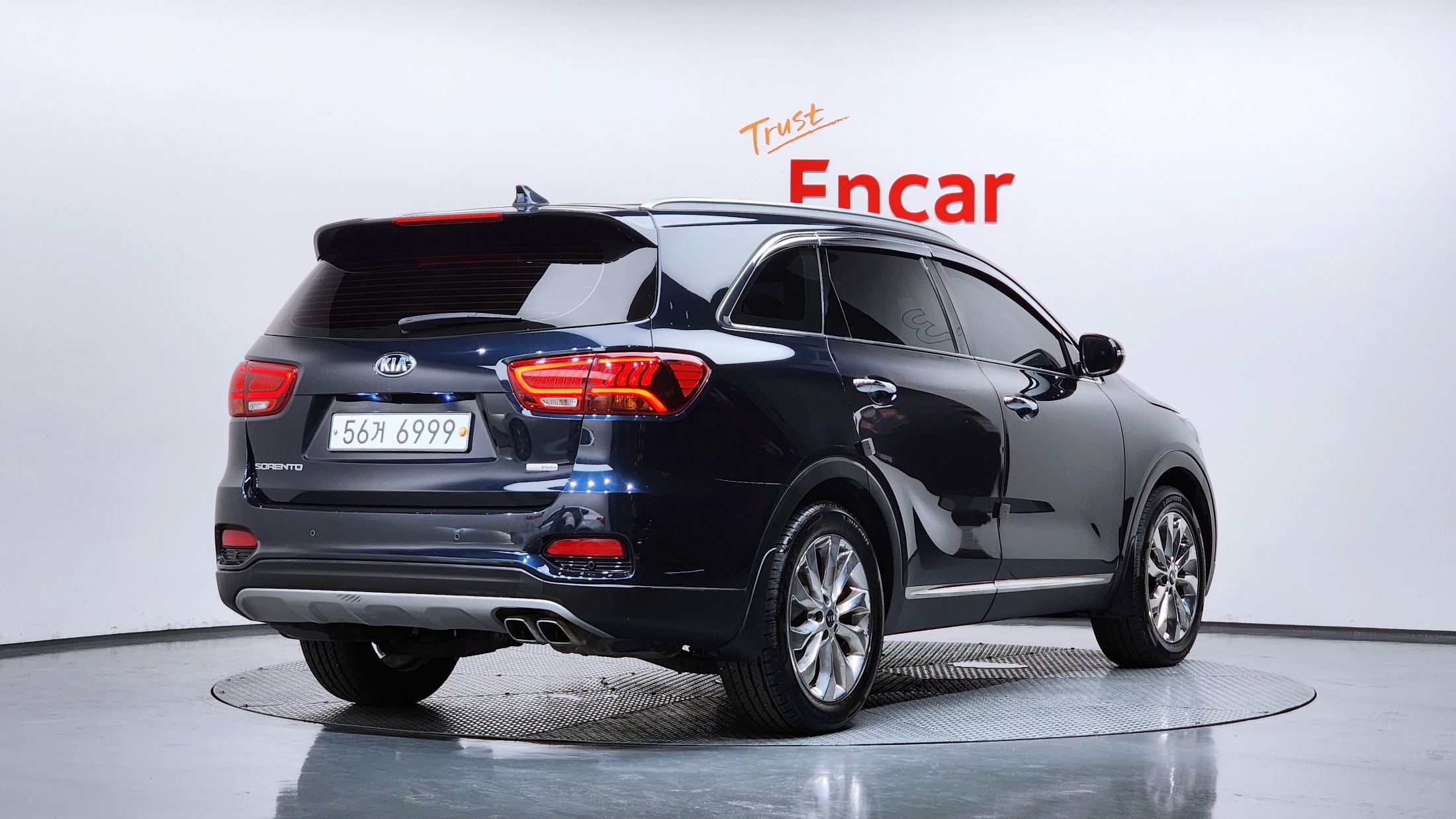 KIA SORENTO photo 2