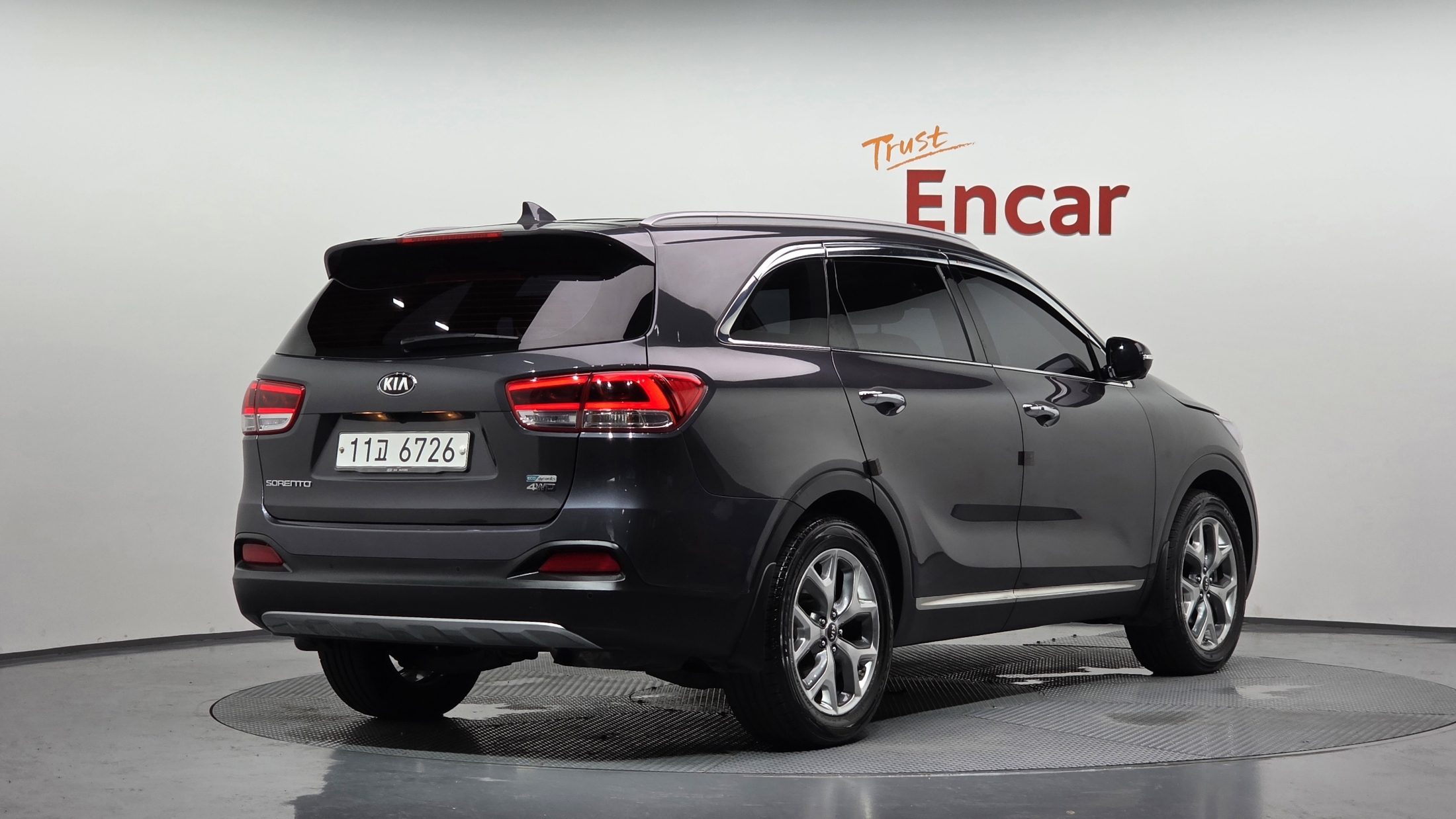 KIA SORENTO photo 2