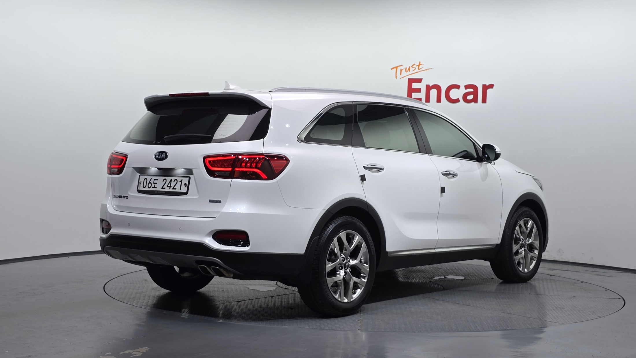 KIA SORENTO photo 2