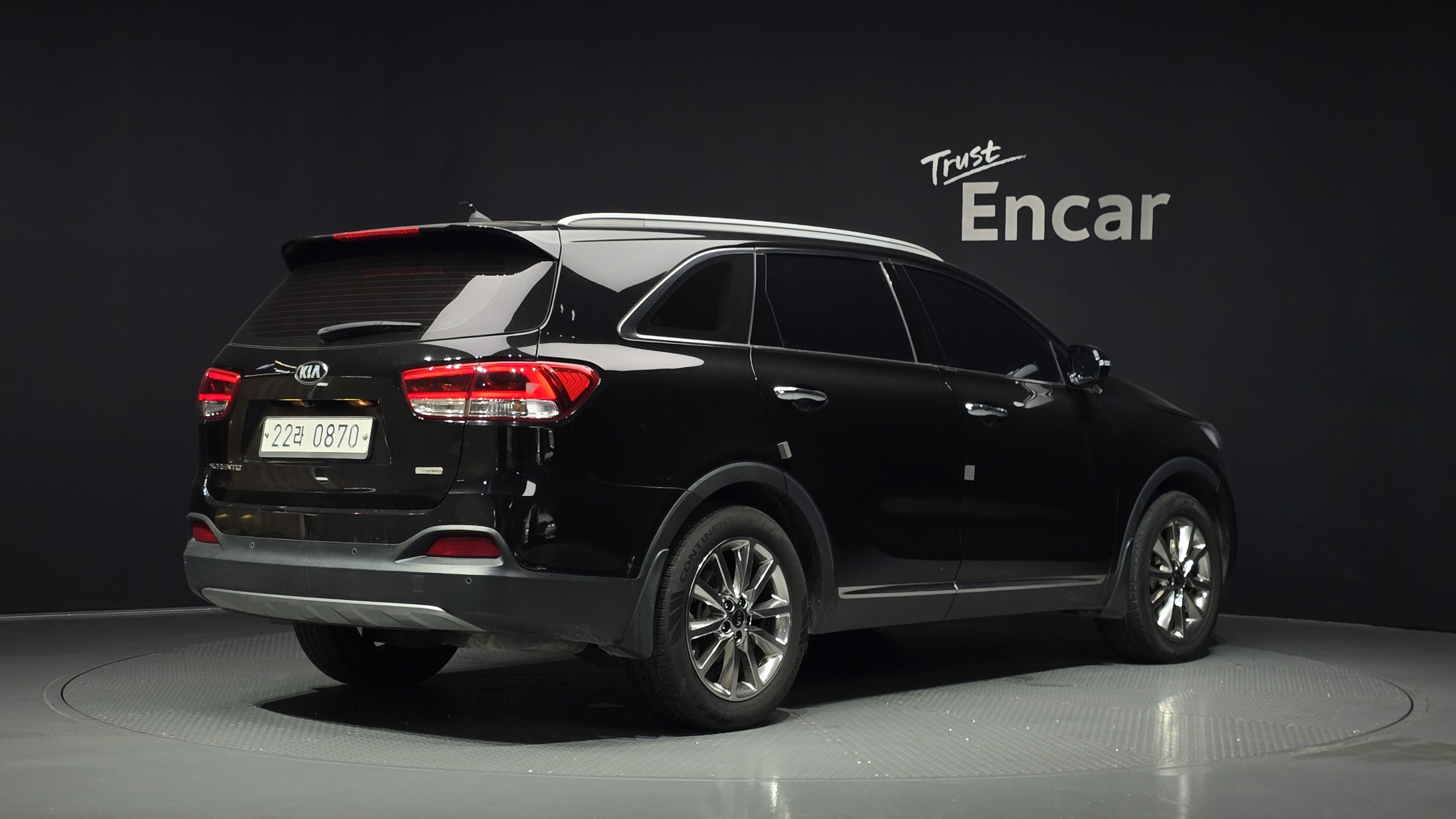 KIA SORENTO photo 2