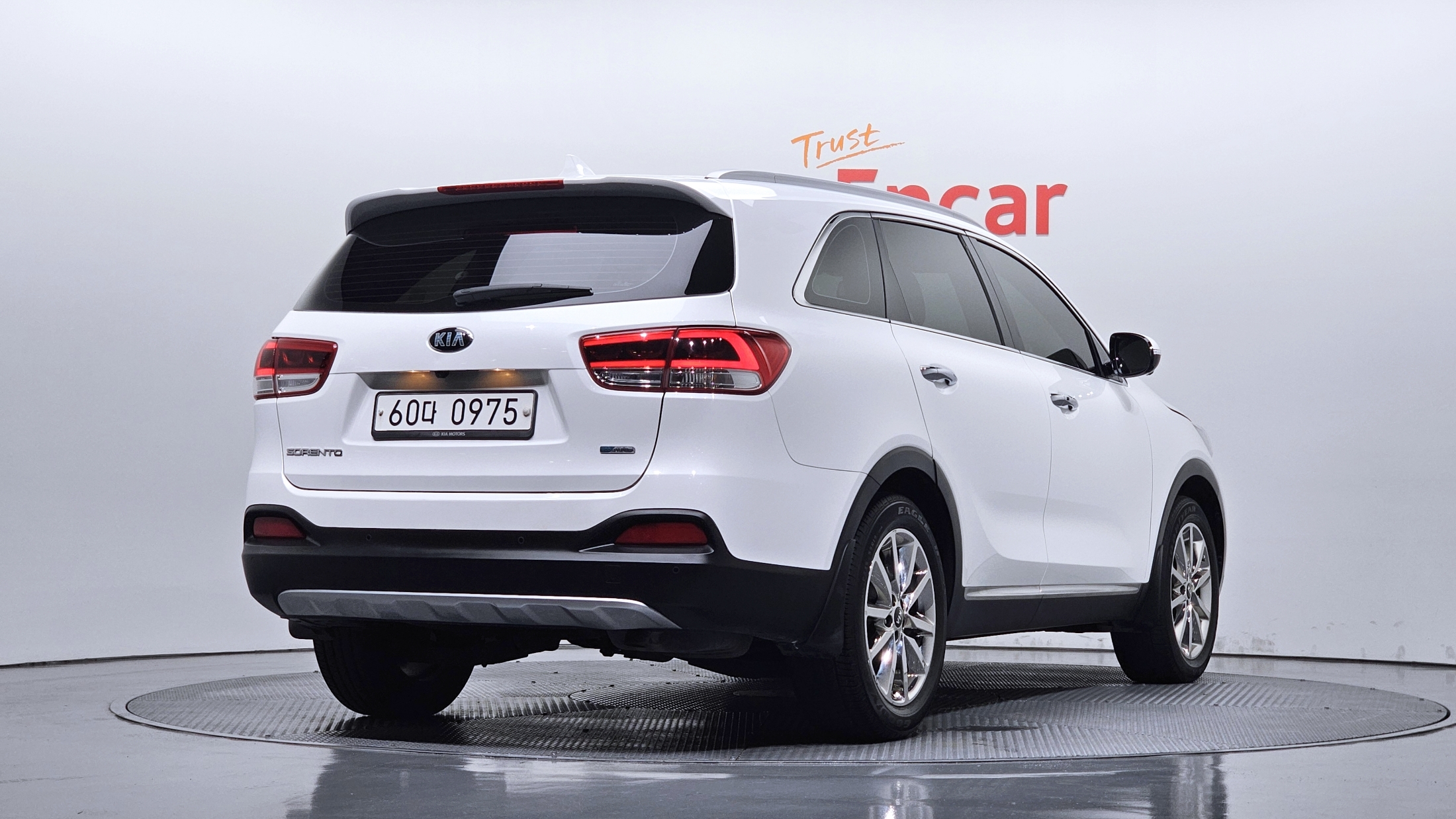 KIA SORENTO photo 2